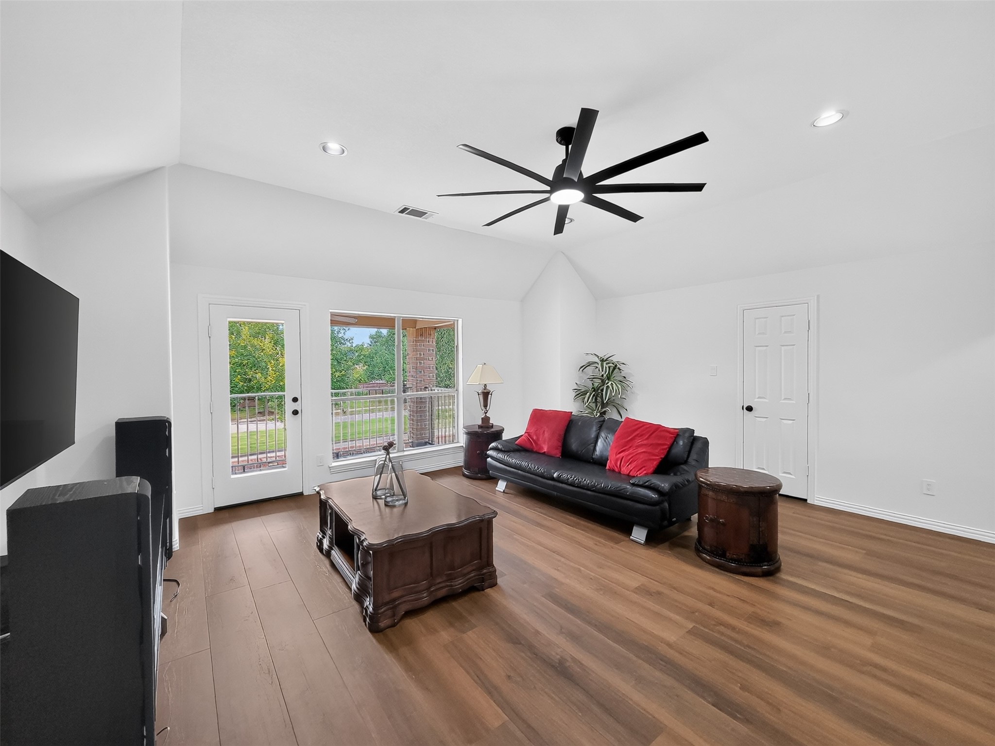 6911 Gossamer Lane Property Photo 42