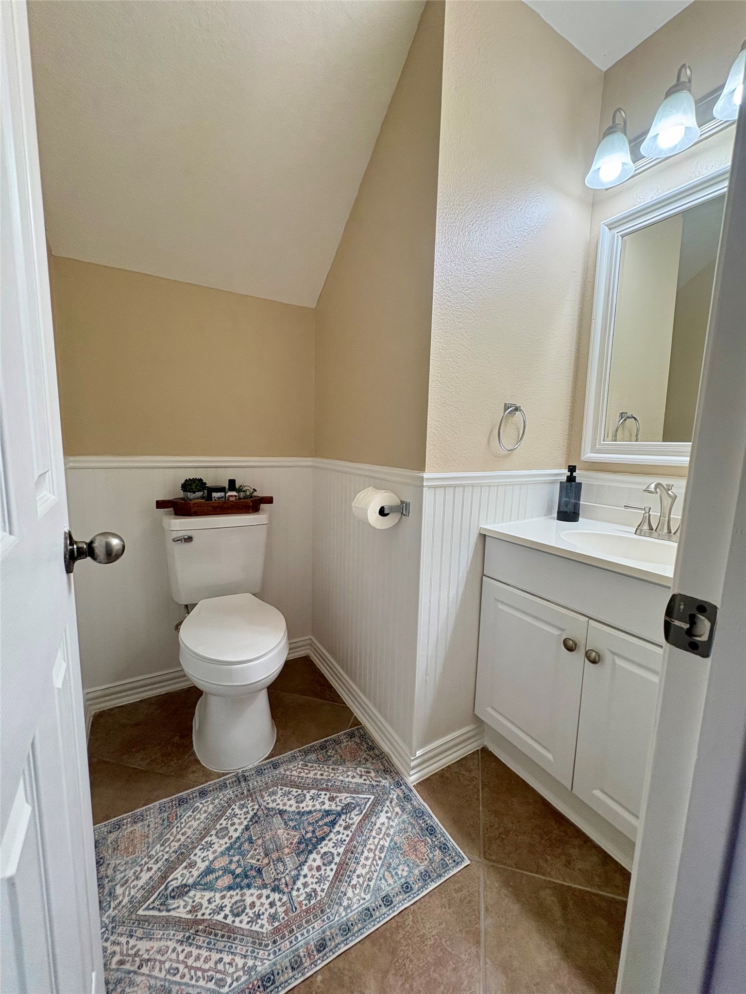 5607 Eagle Sky Boulevard Property Photo 7