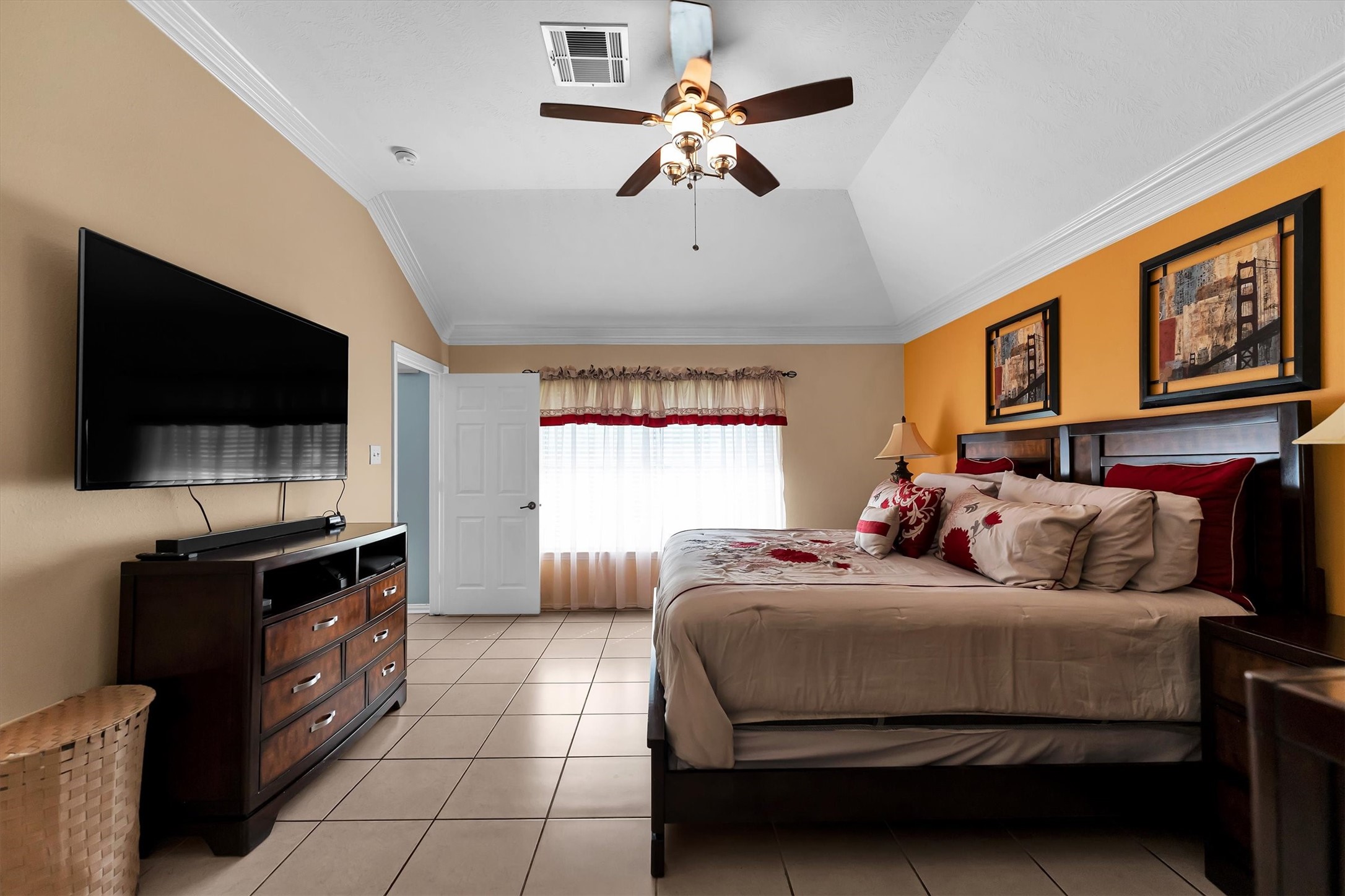 7318 Crestbury Lane Property Photo 17