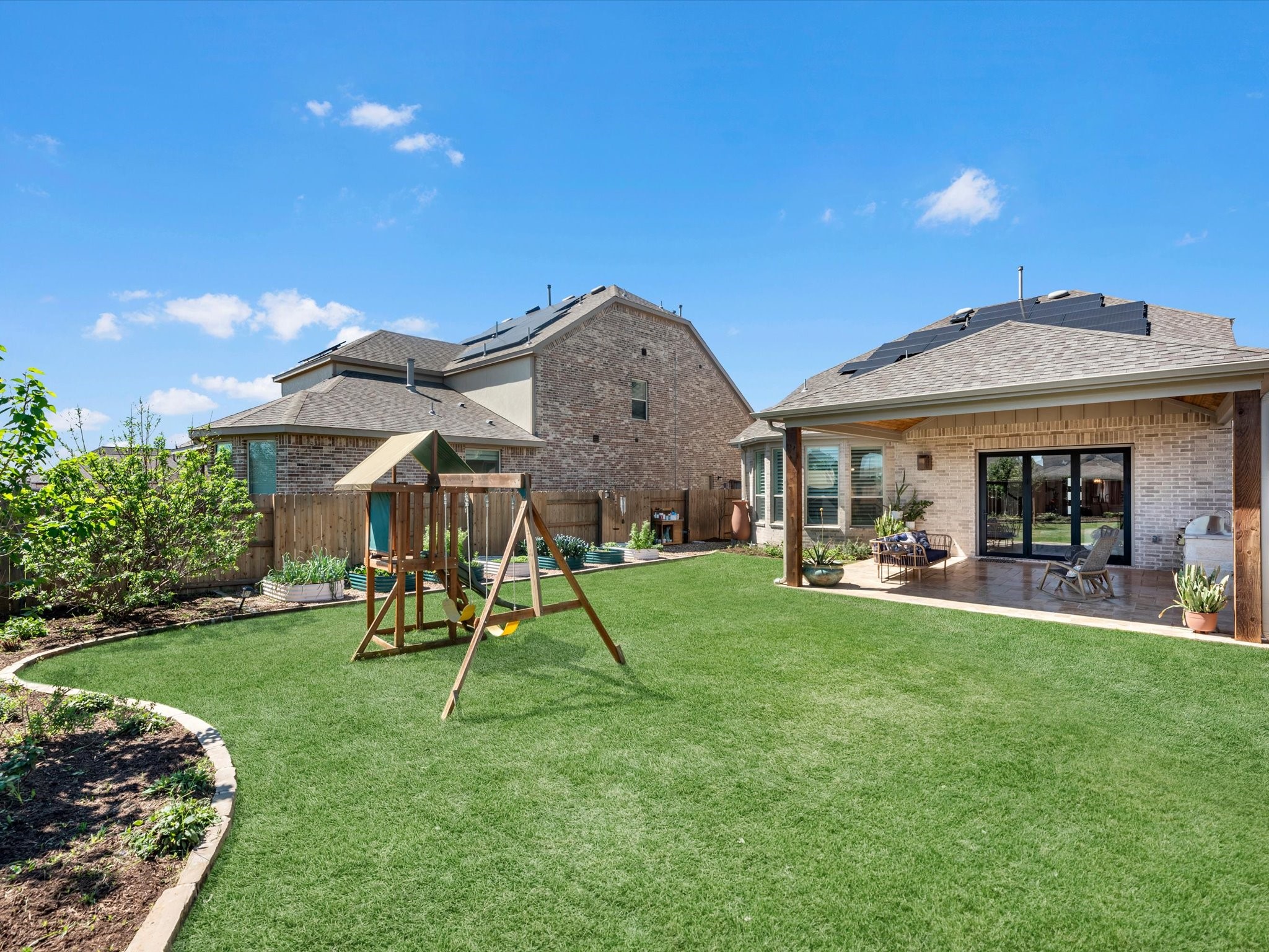 7310 Kingbird Cove Court Property Photo 2