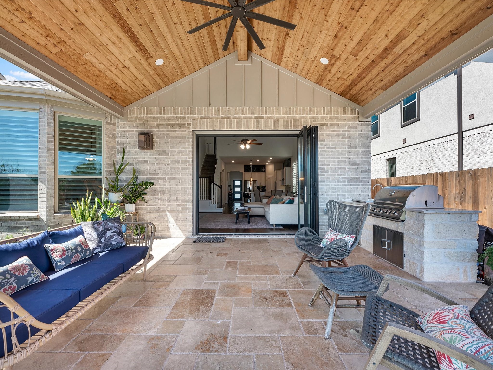 7310 Kingbird Cove Court Property Photo 15