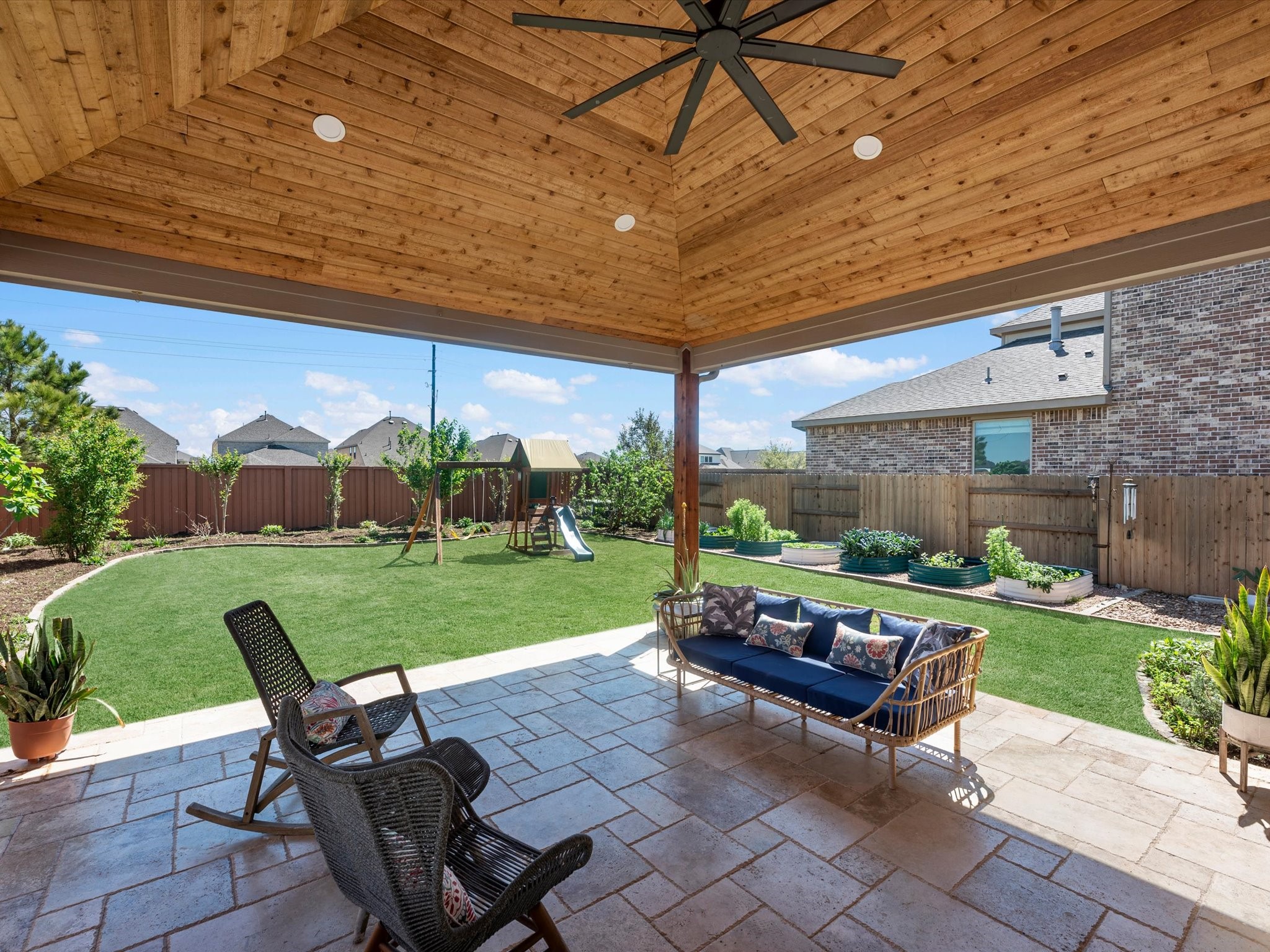 7310 Kingbird Cove Court Property Photo 17