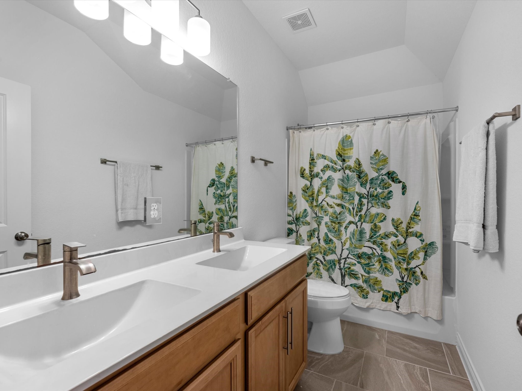 7310 Kingbird Cove Court Property Photo 35