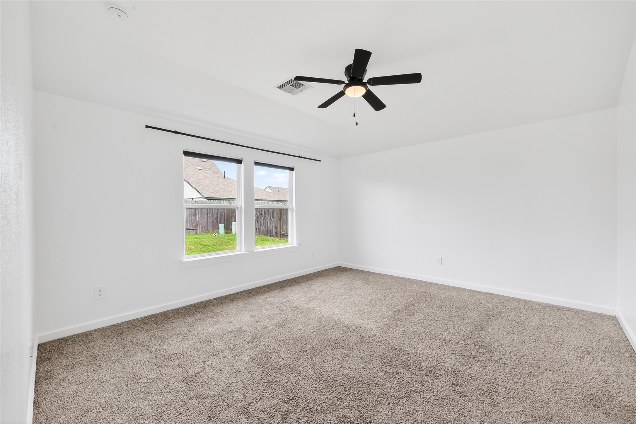 1710 Mountain Echo Drive Property Photo 13