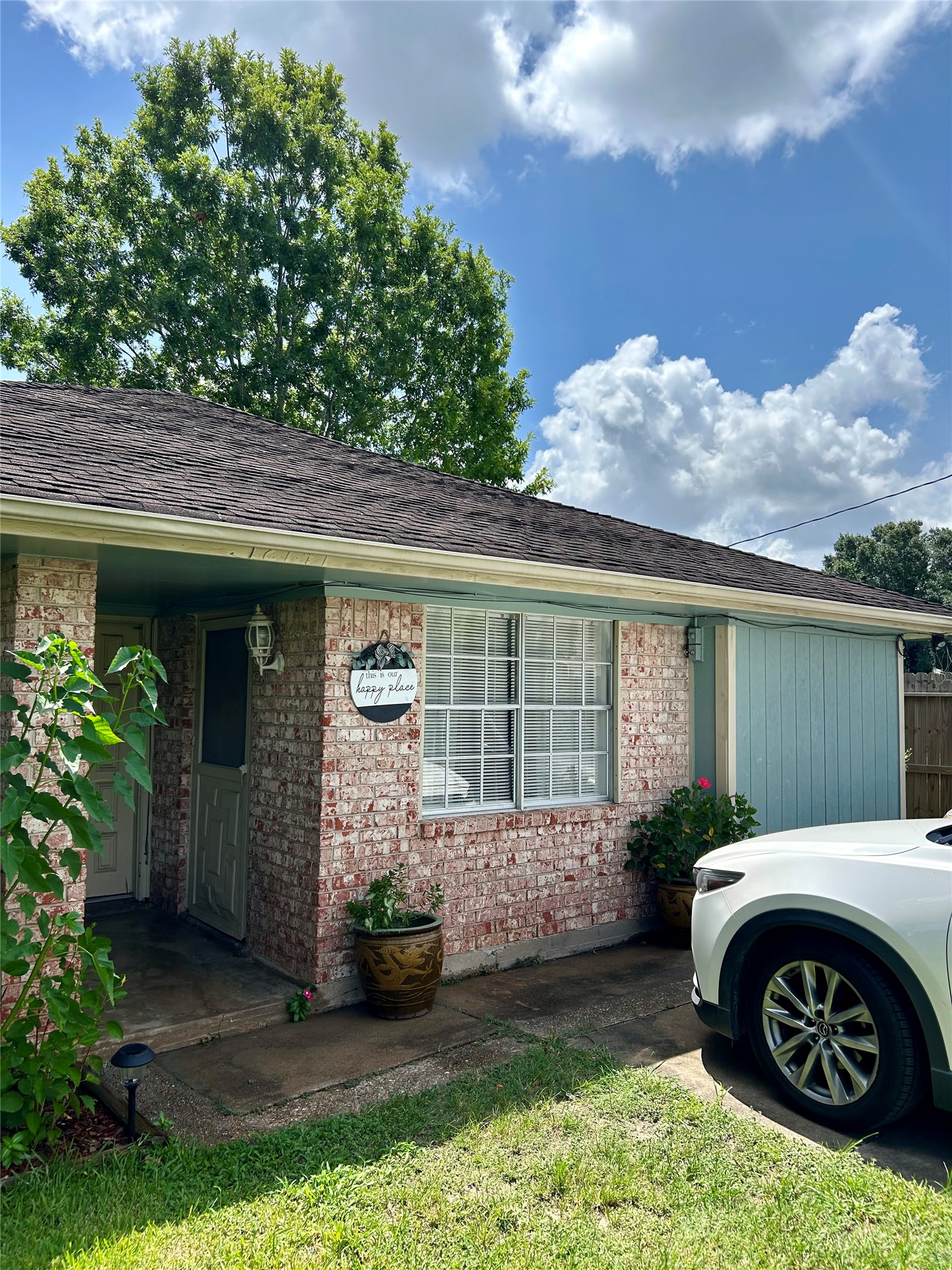 12741 Arp Street Property Photo 1
