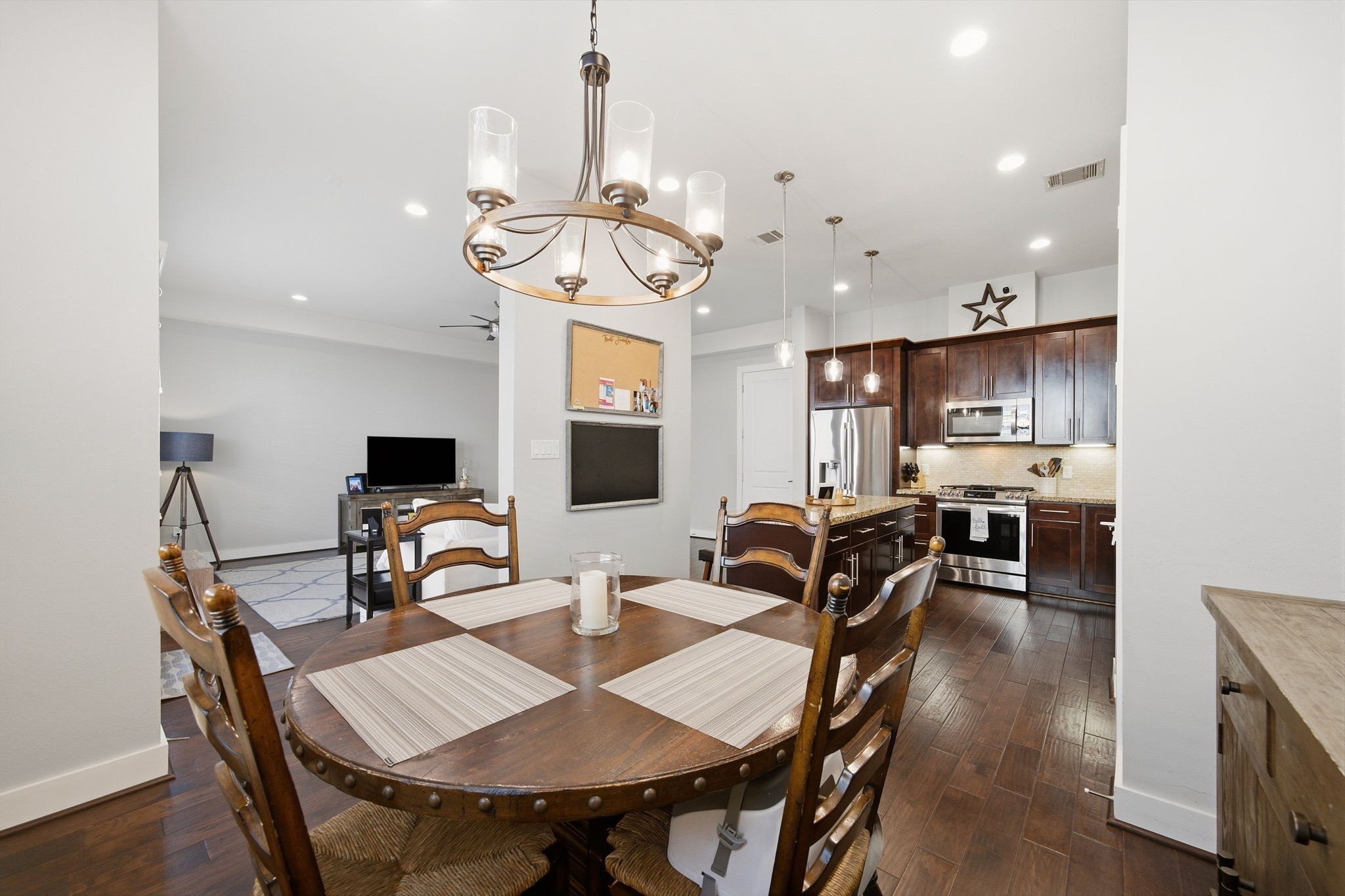 8816 Hollister Square Court Property Photo 8