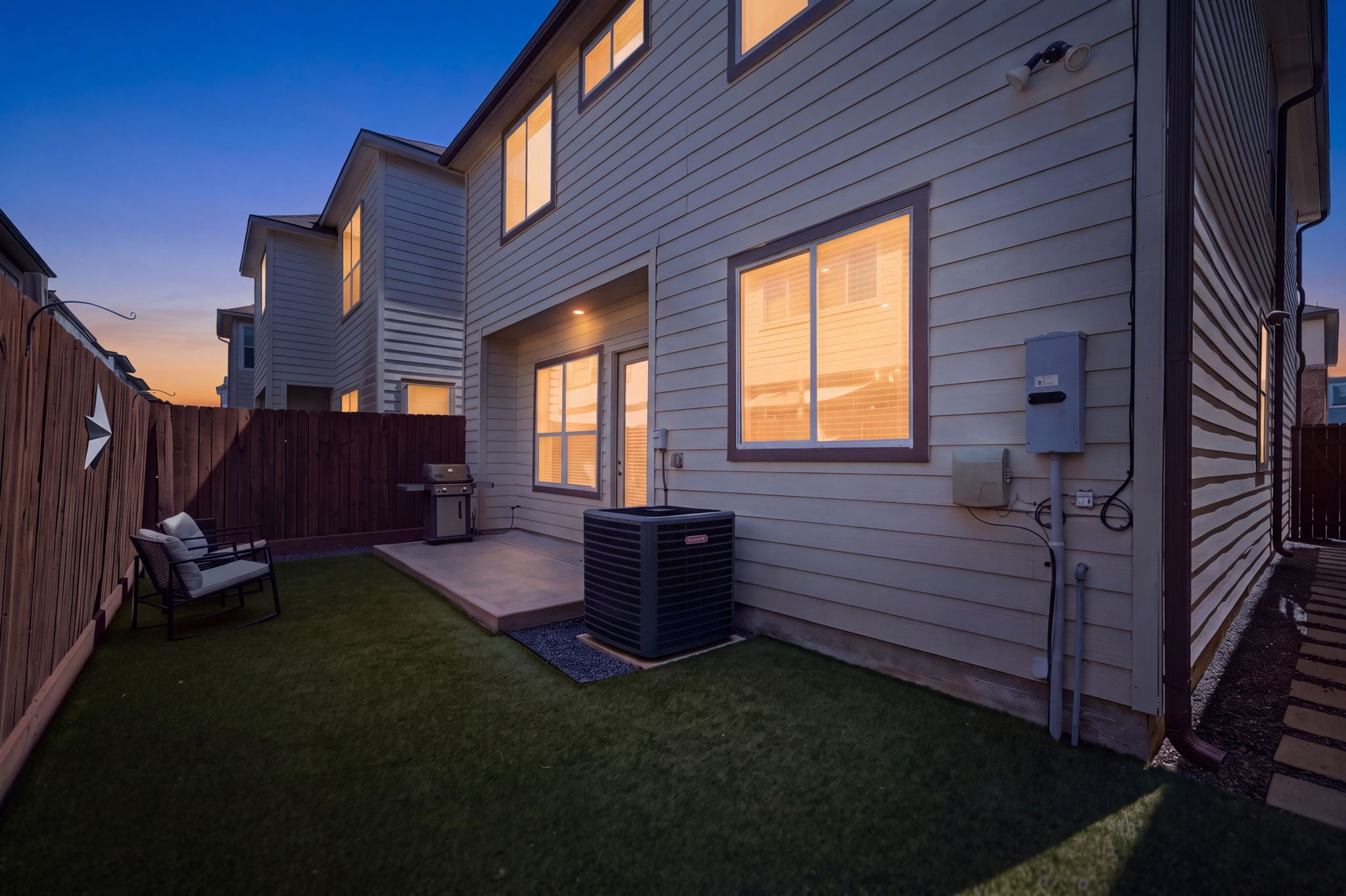 8816 Hollister Square Court Property Photo 18