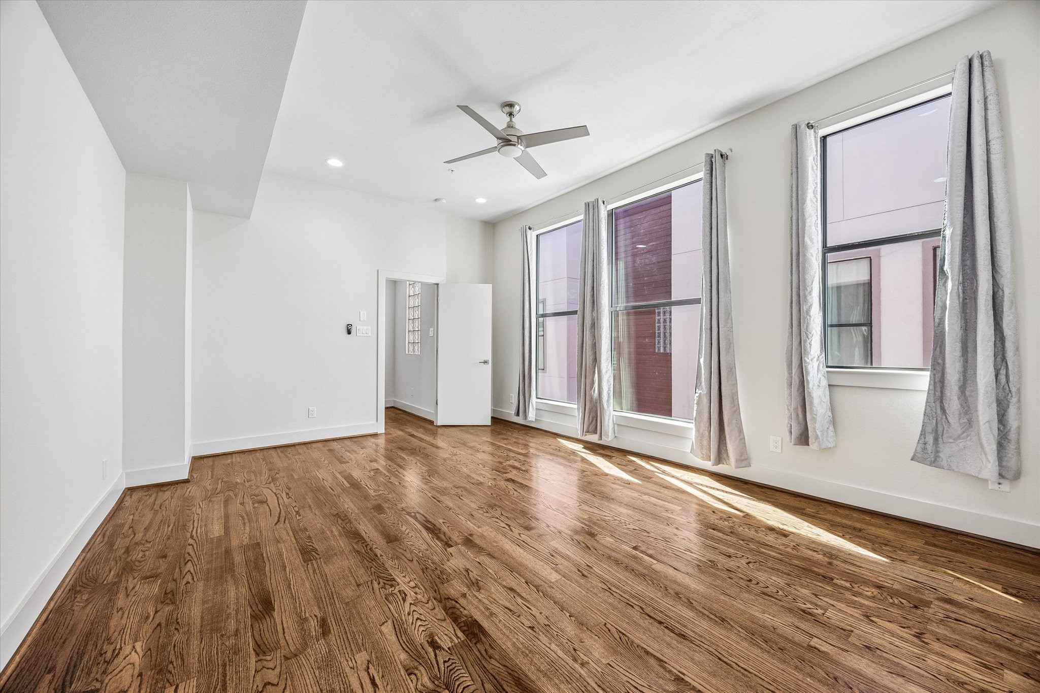 1215 Summer Street A Property Photo 10