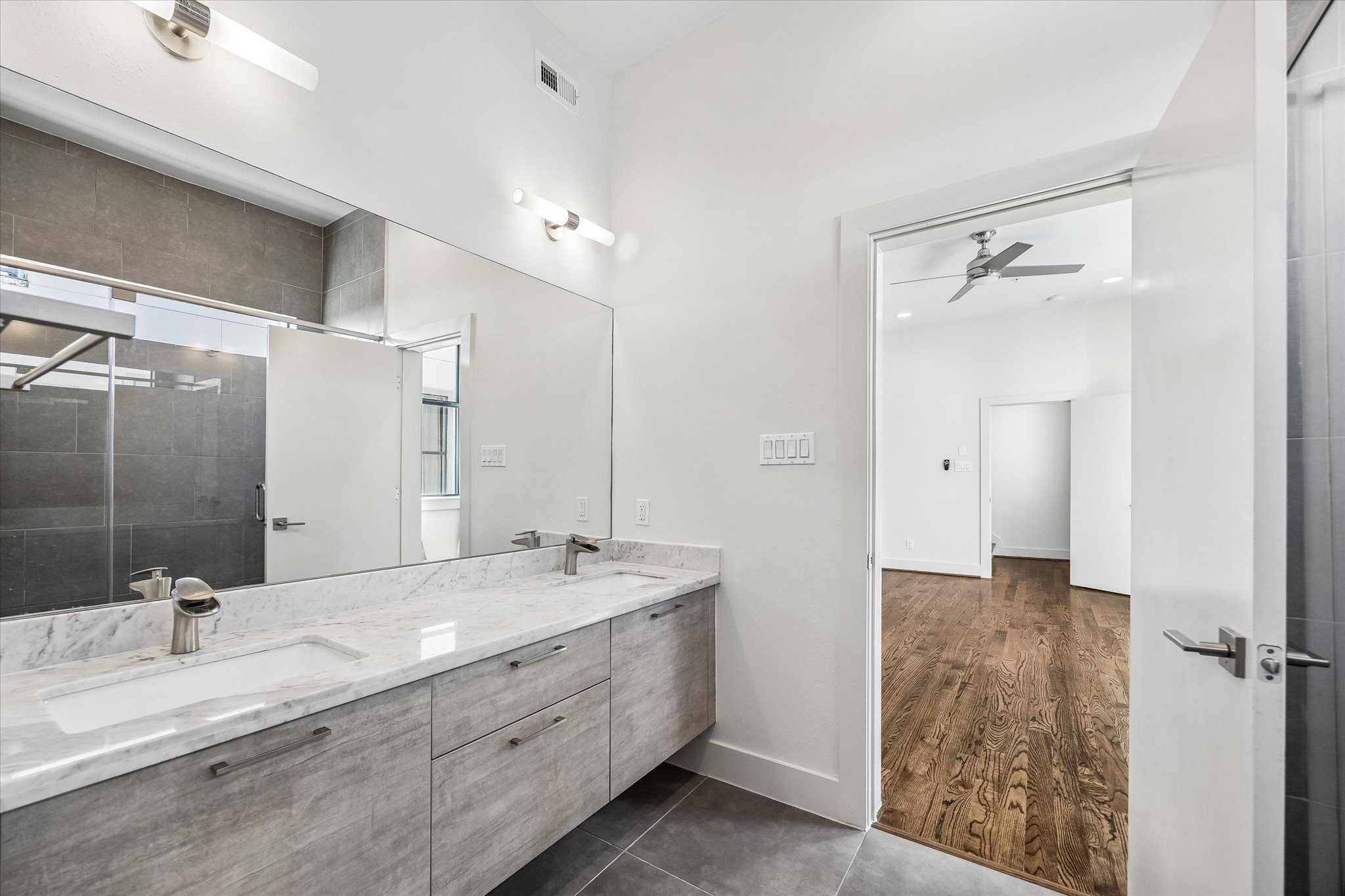 1215 Summer Street A Property Photo 13