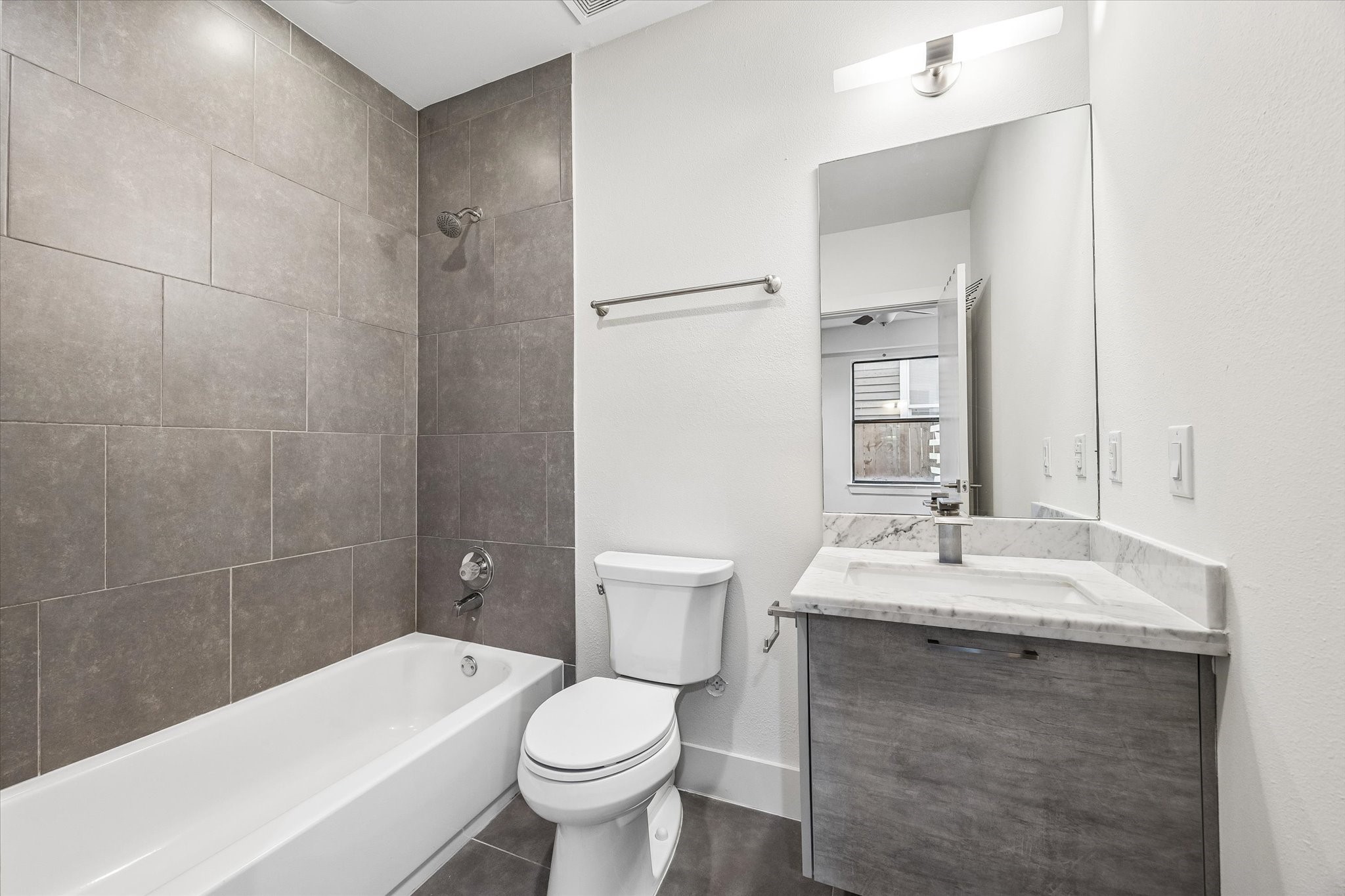 1215 Summer Street A Property Photo 17