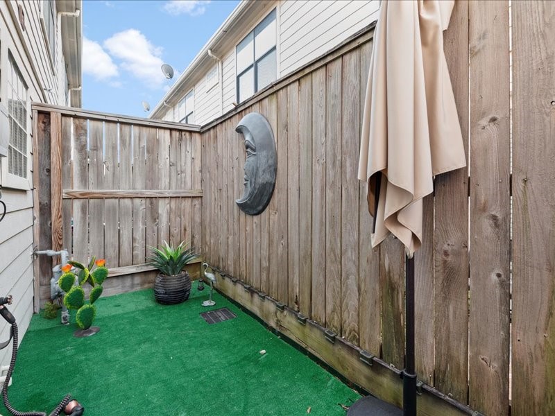 5941 South Loop E 504 Property Photo 22