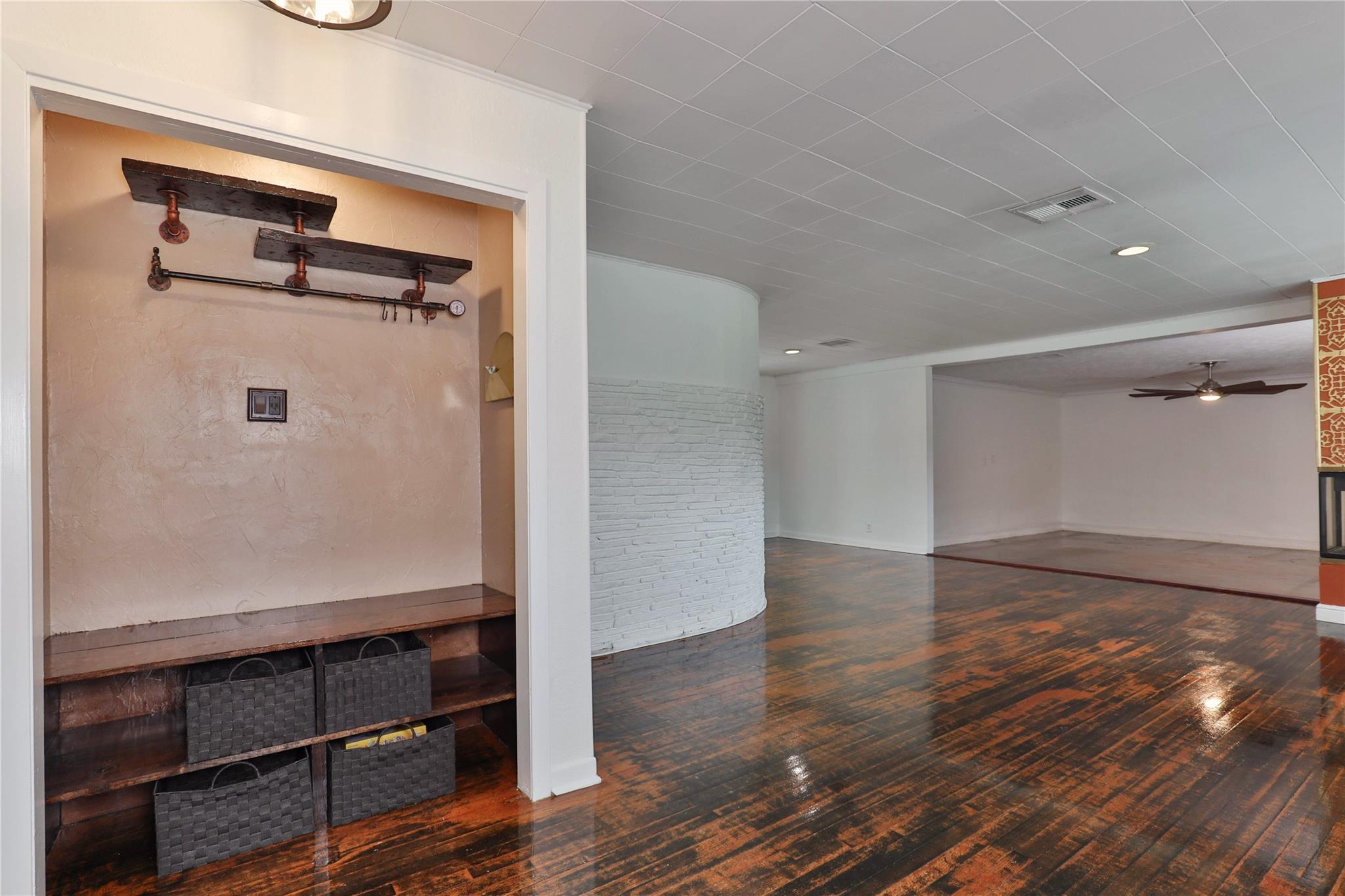 114 Persimmon Lane, Lake Jackson Tx 77566 Property Photo 4