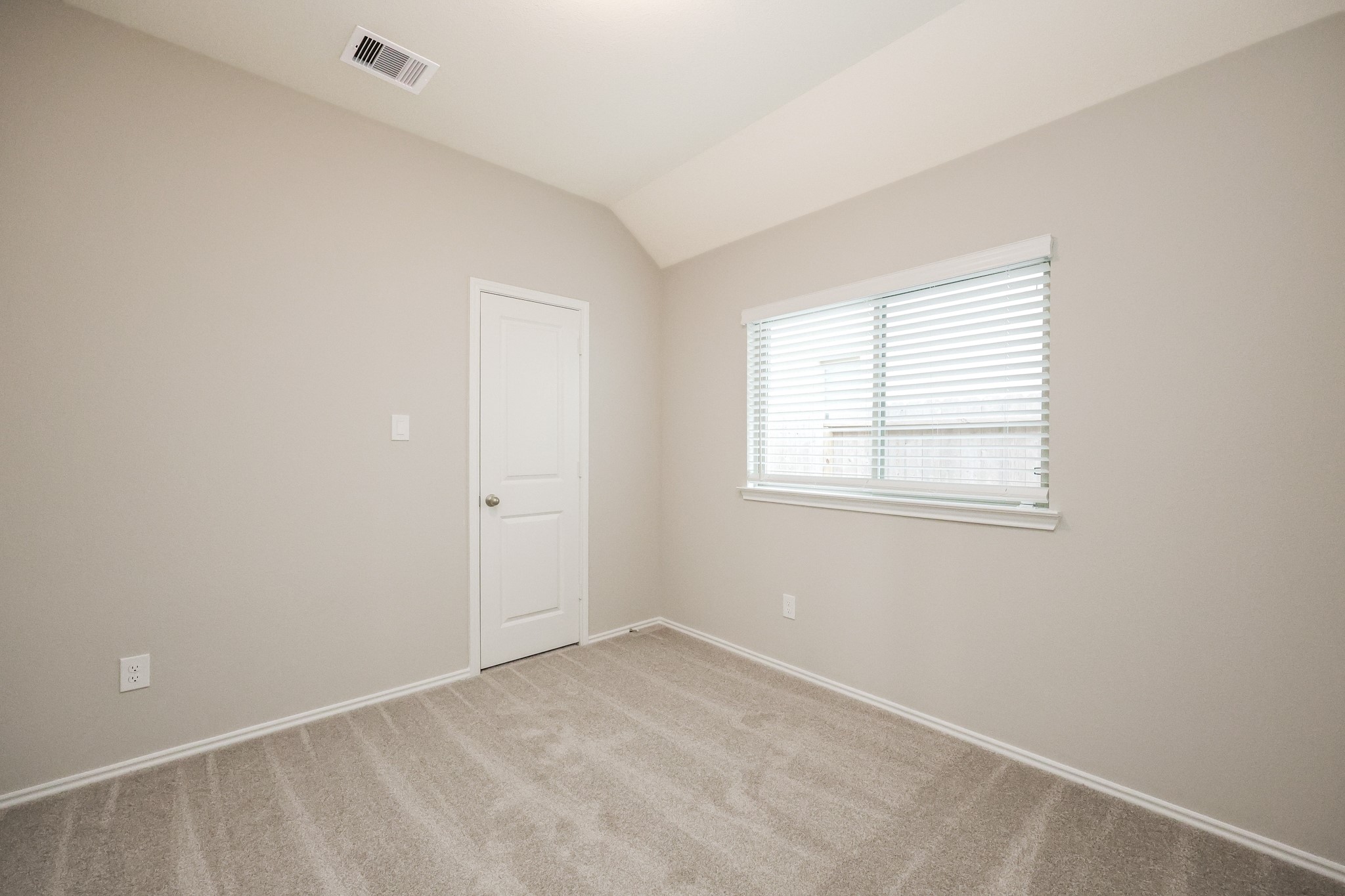 110 Candlelight Ridge Court Property Photo 24