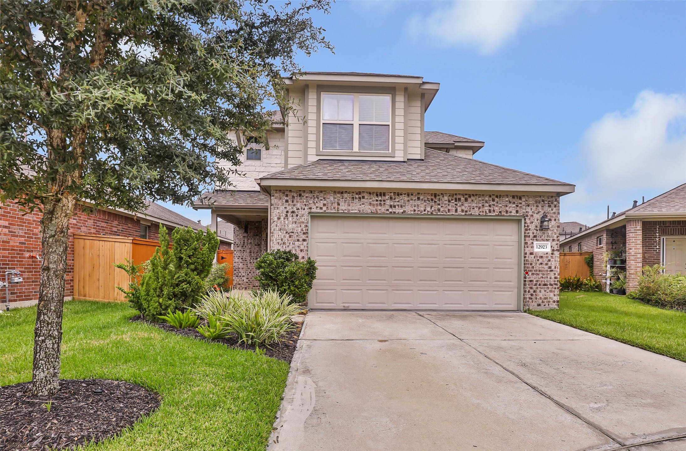 12923 Gallowhill Drive Property Photo 1