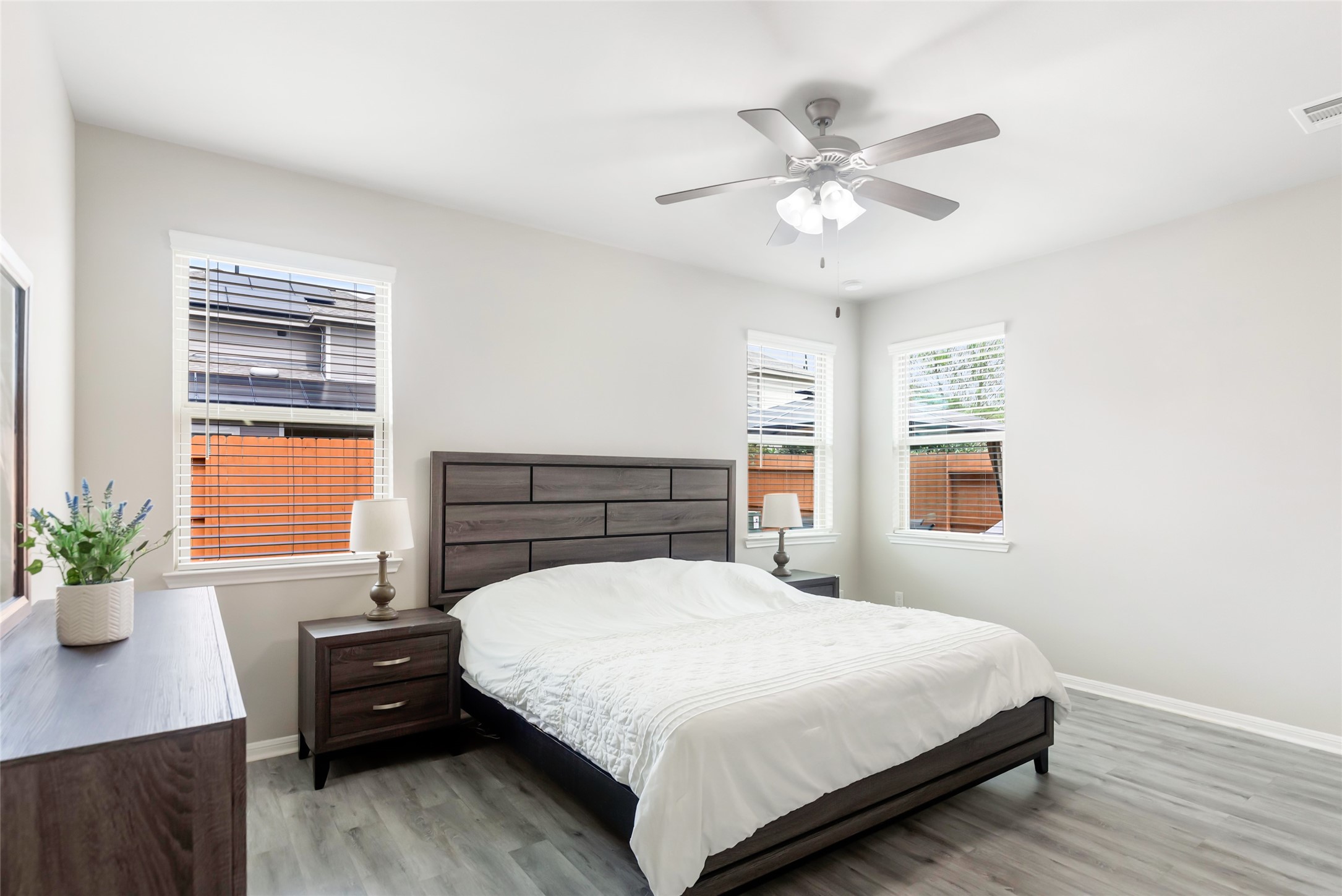 12923 Gallowhill Drive Property Photo 4