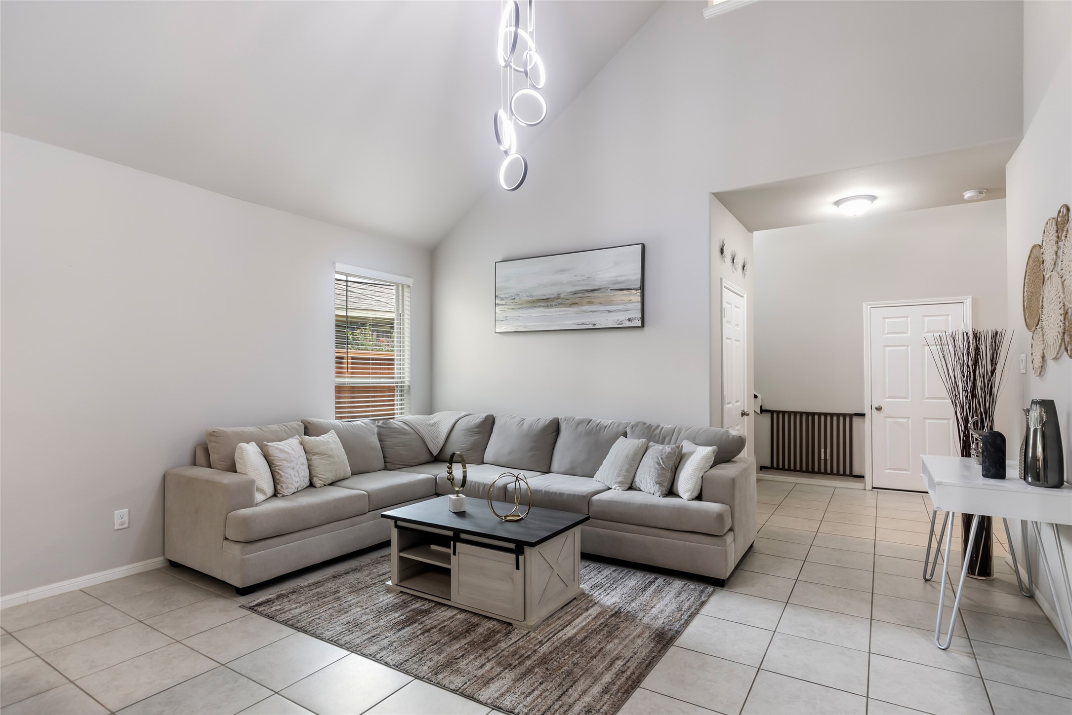12923 Gallowhill Drive Property Photo 15
