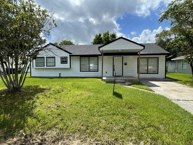 109 Del Monte Lane Property Photo 1