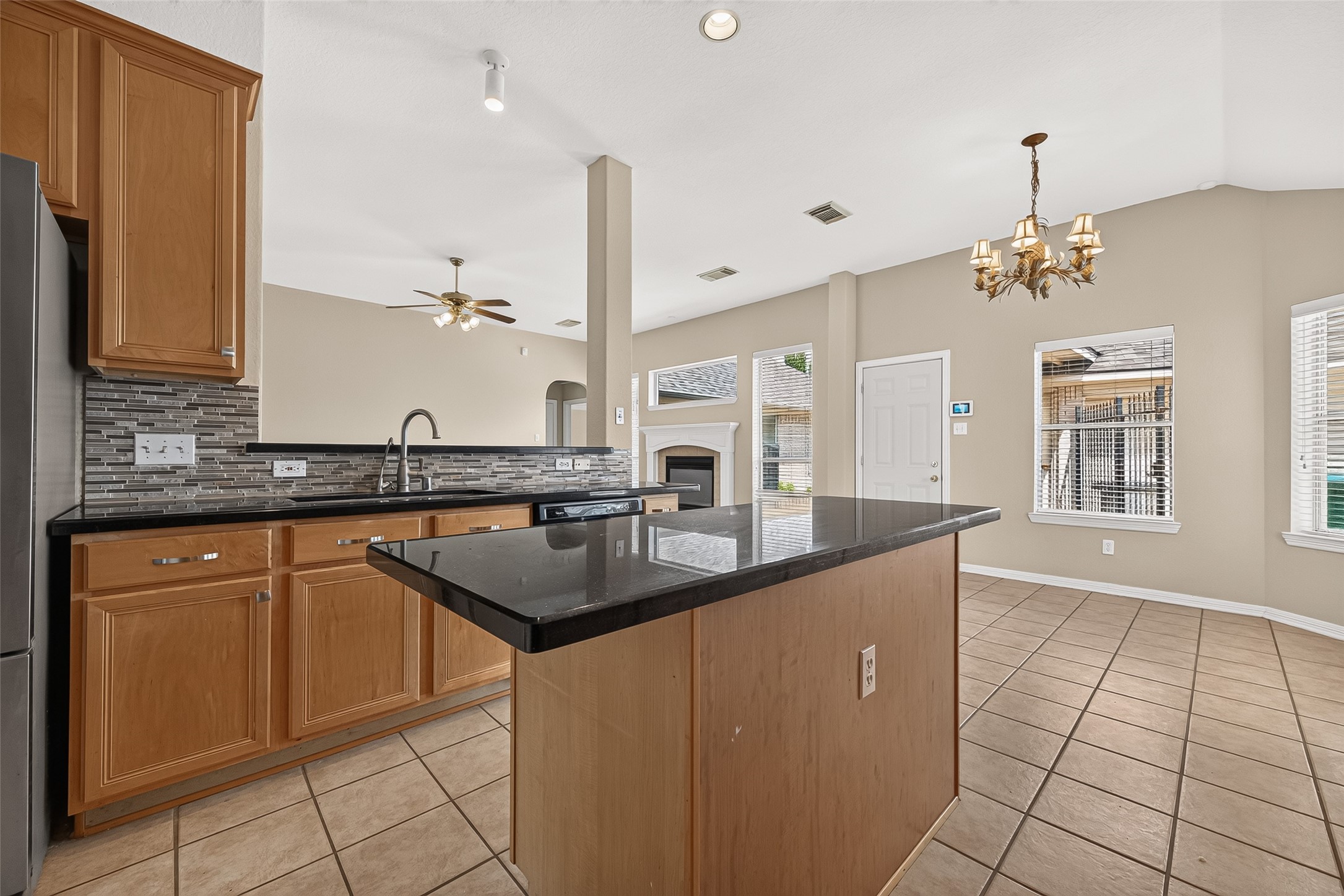 2726 Martinec Drive Property Photo 11
