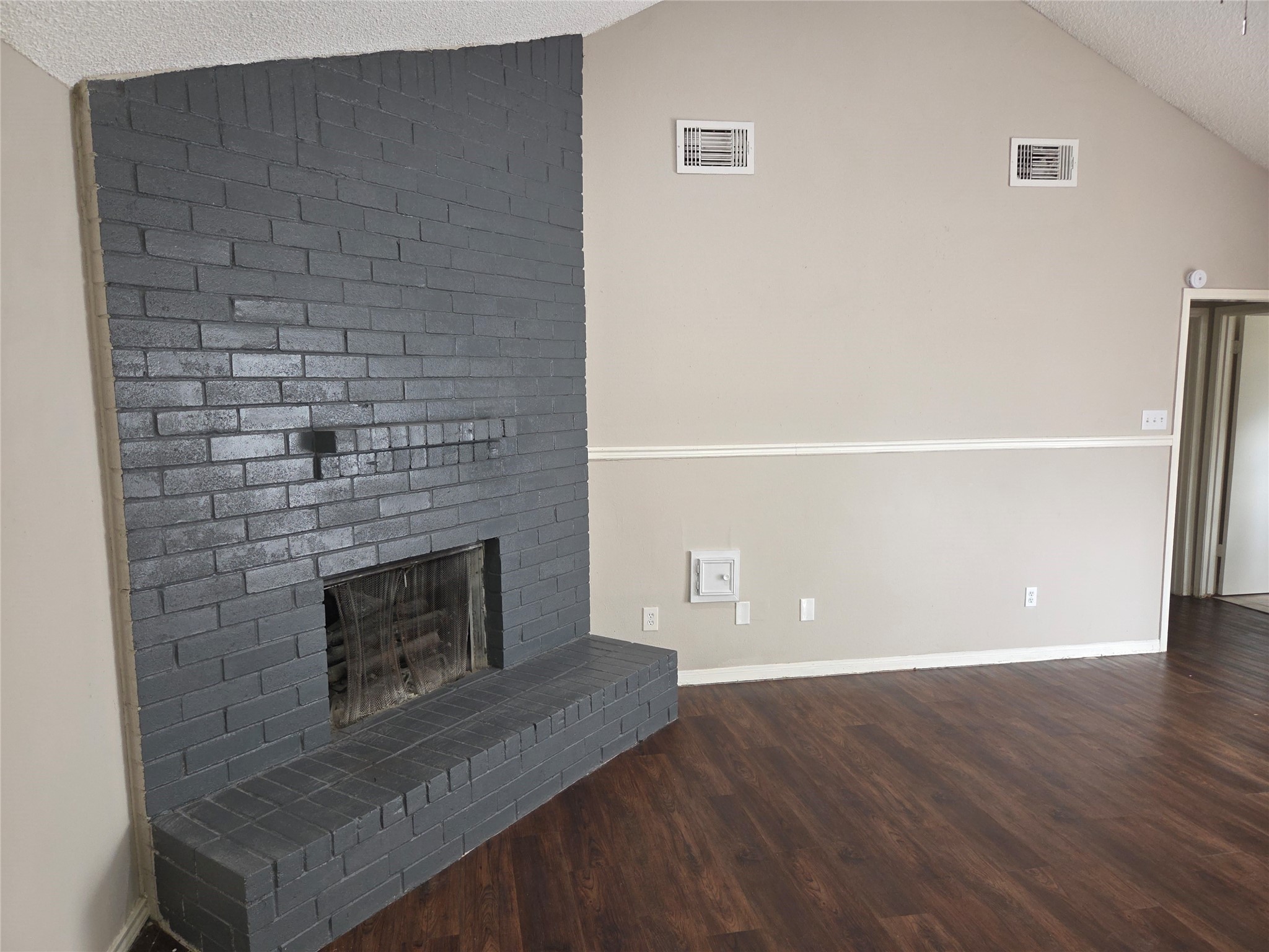 6303 Gladewell Drive Property Photo 7
