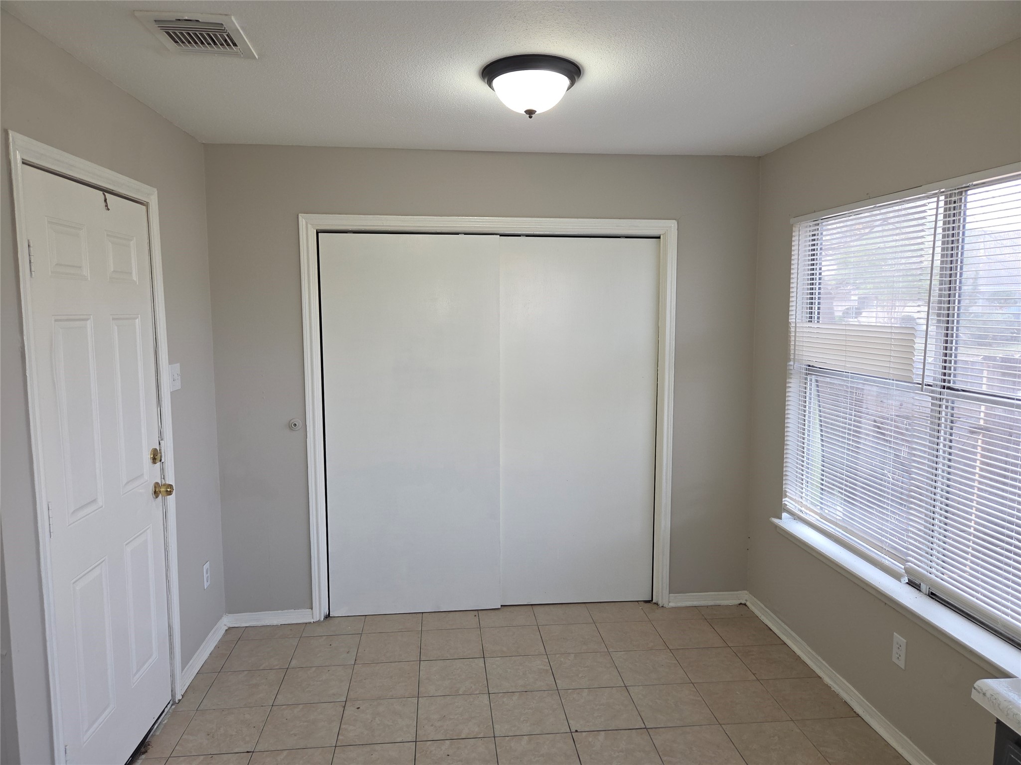 6303 Gladewell Drive Property Photo 11