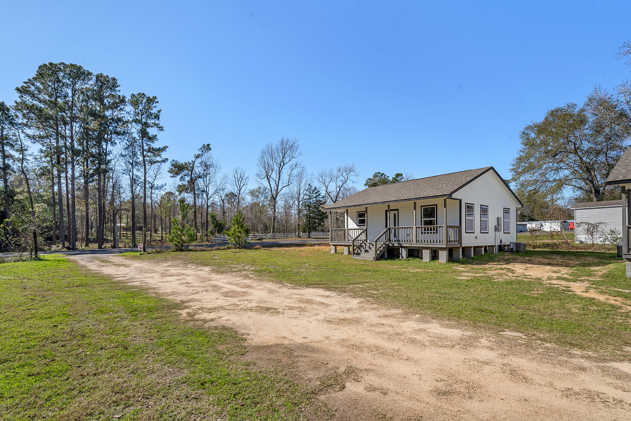 871 Highway 150 Property Photo 4