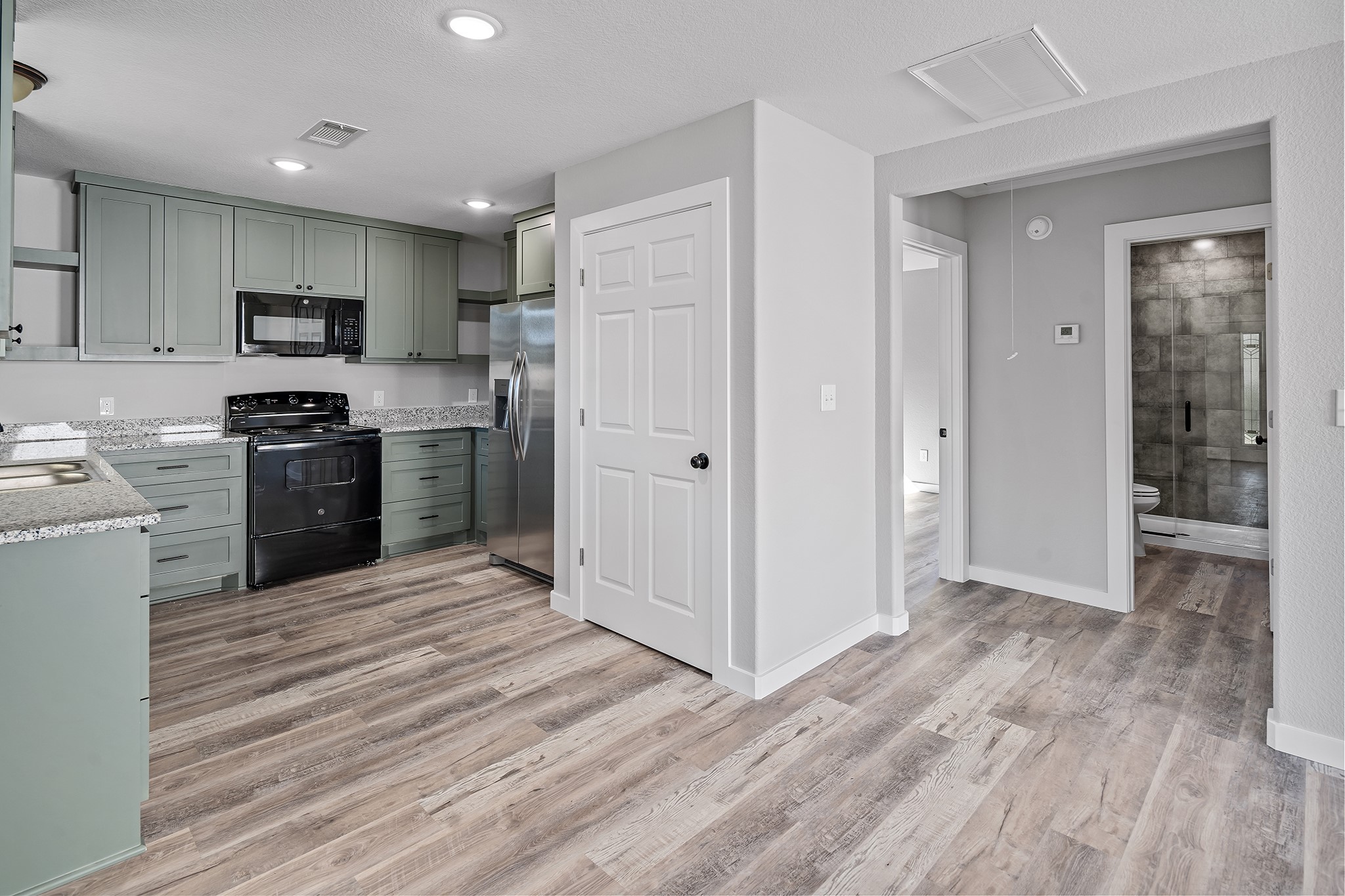 871 Highway 150 Property Photo 6