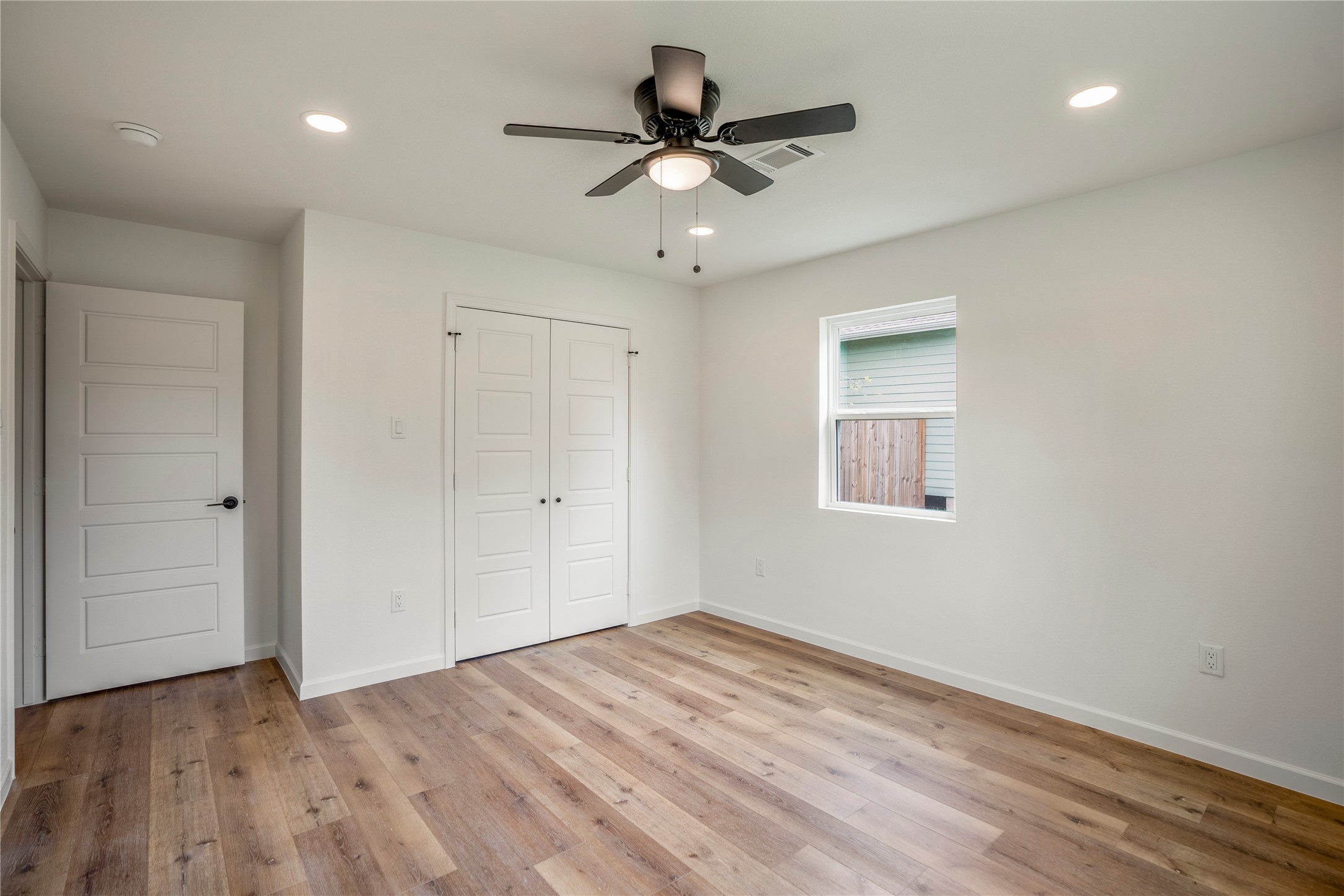 3923 Alsace Street Property Photo 23