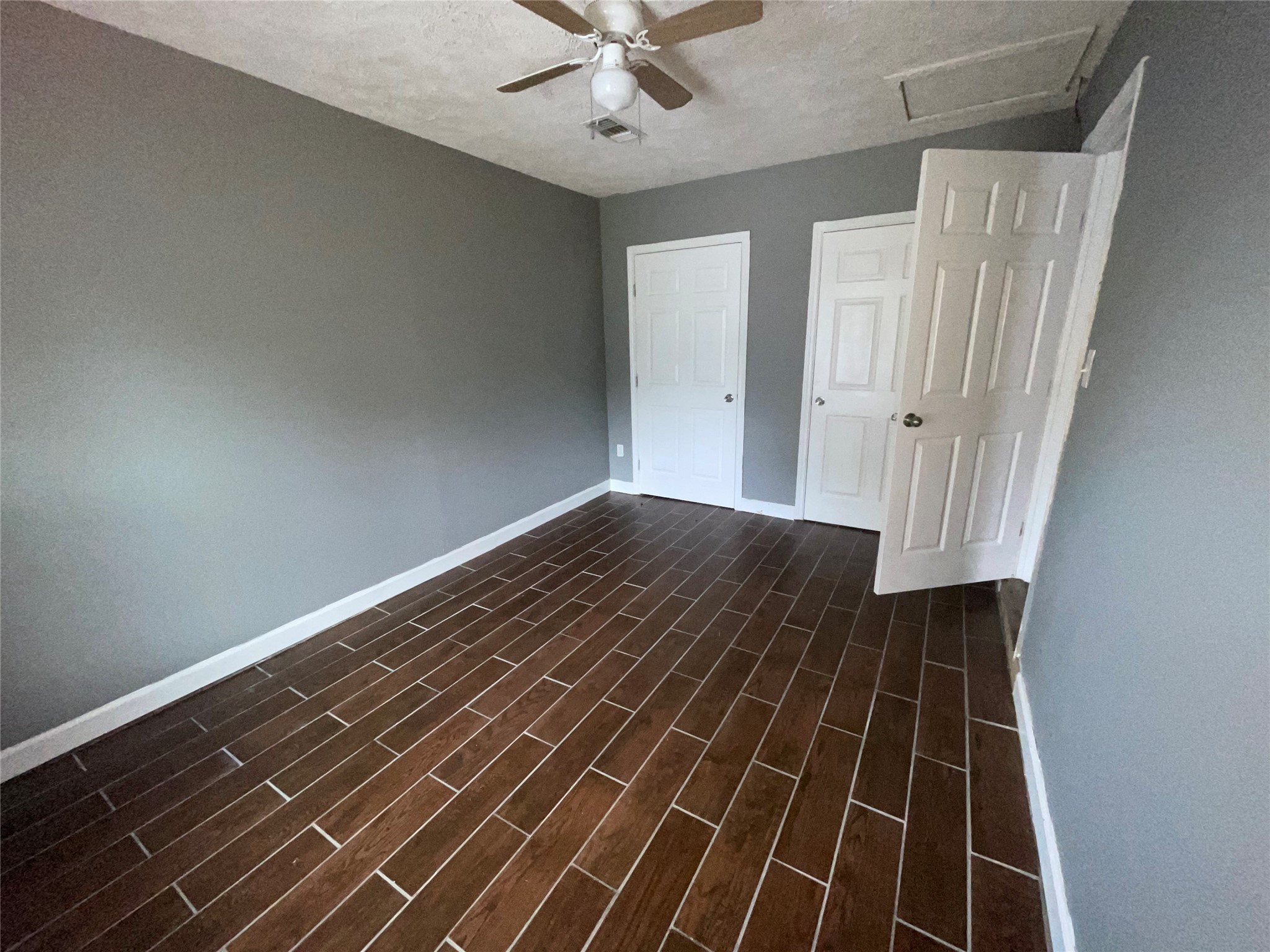 4518 Oak Shadows Drive Property Photo 11