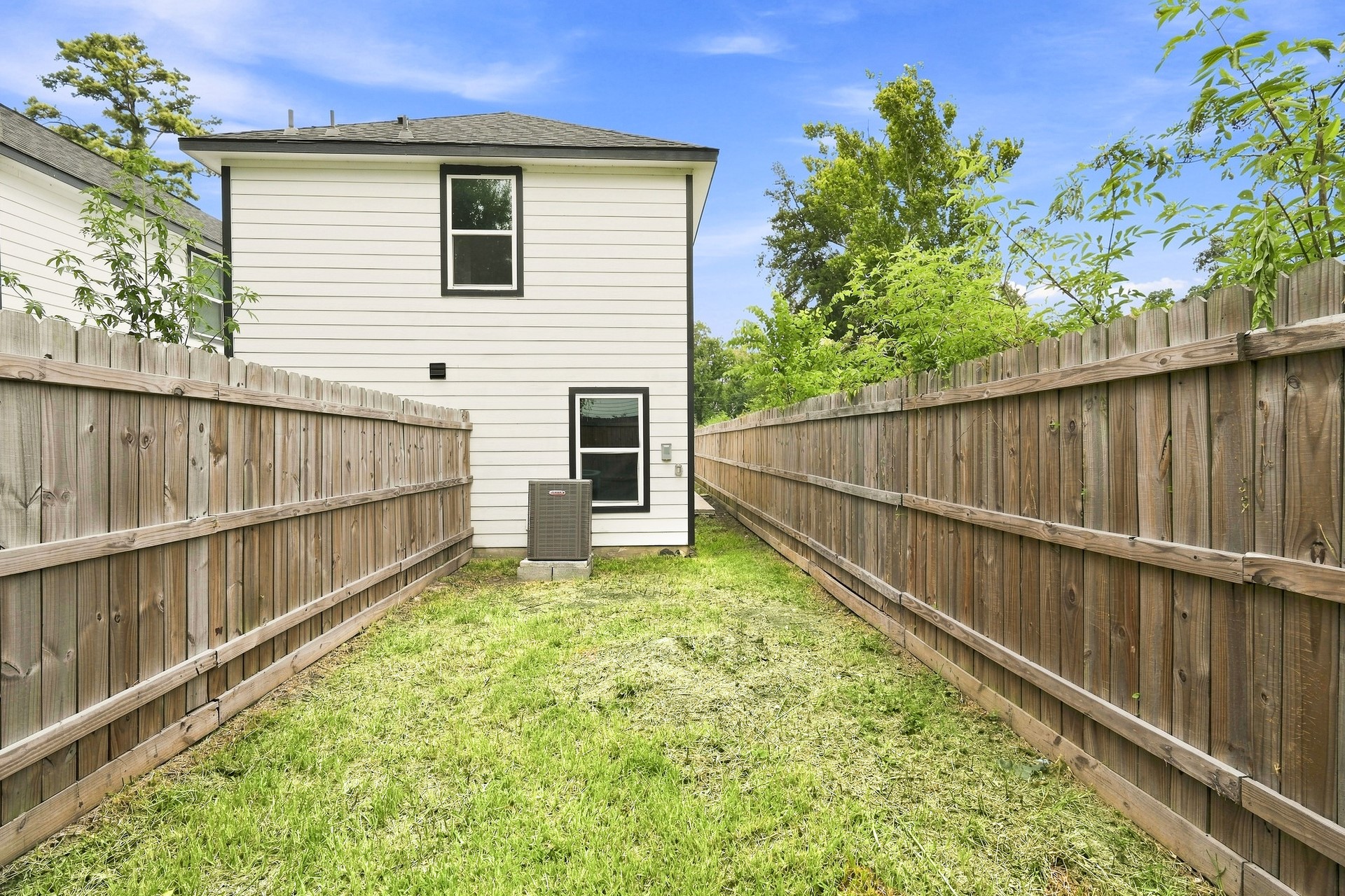 8216 Richland Drive B Property Photo 2