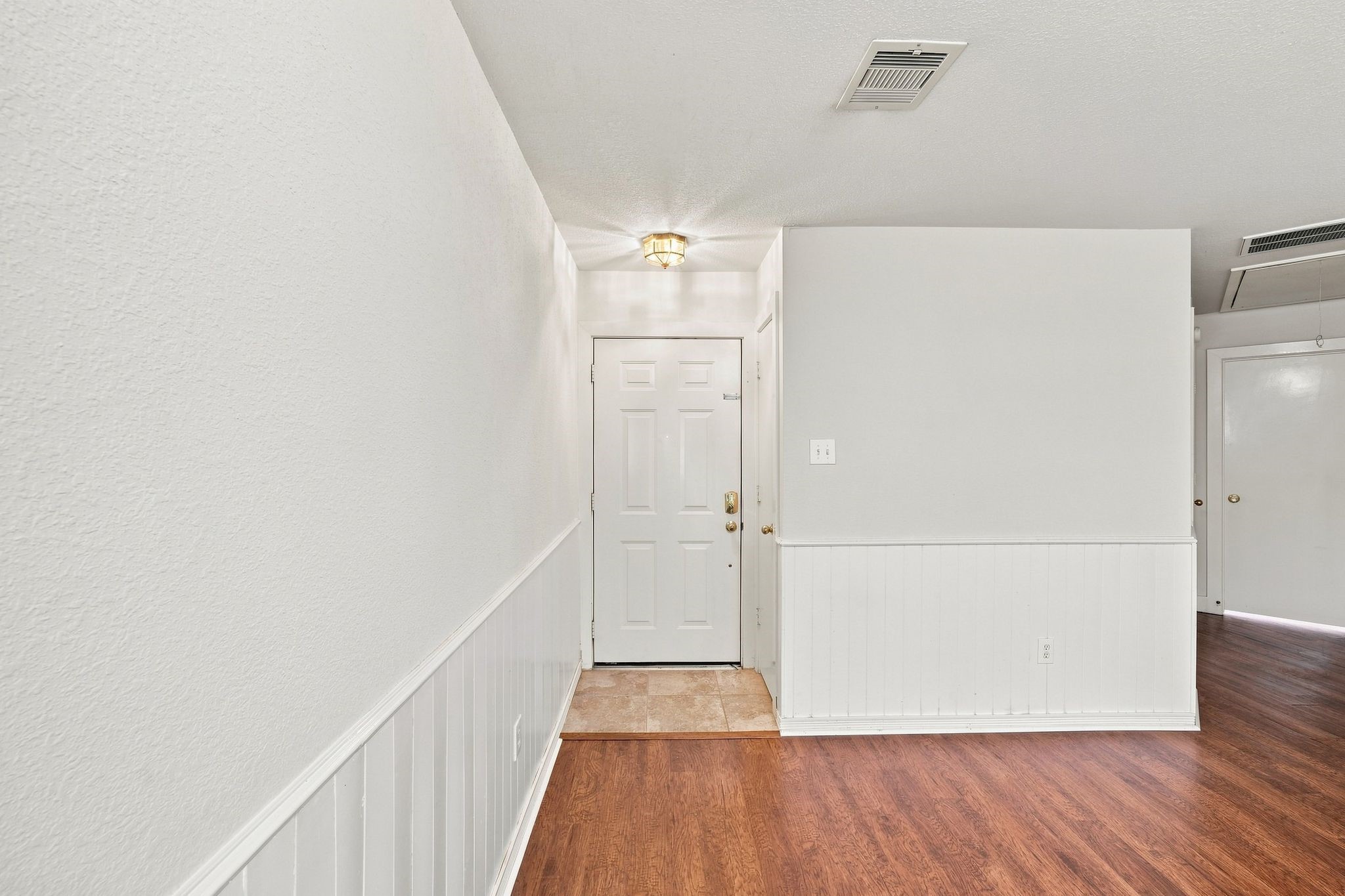 3927 Federal Lane Property Photo 6