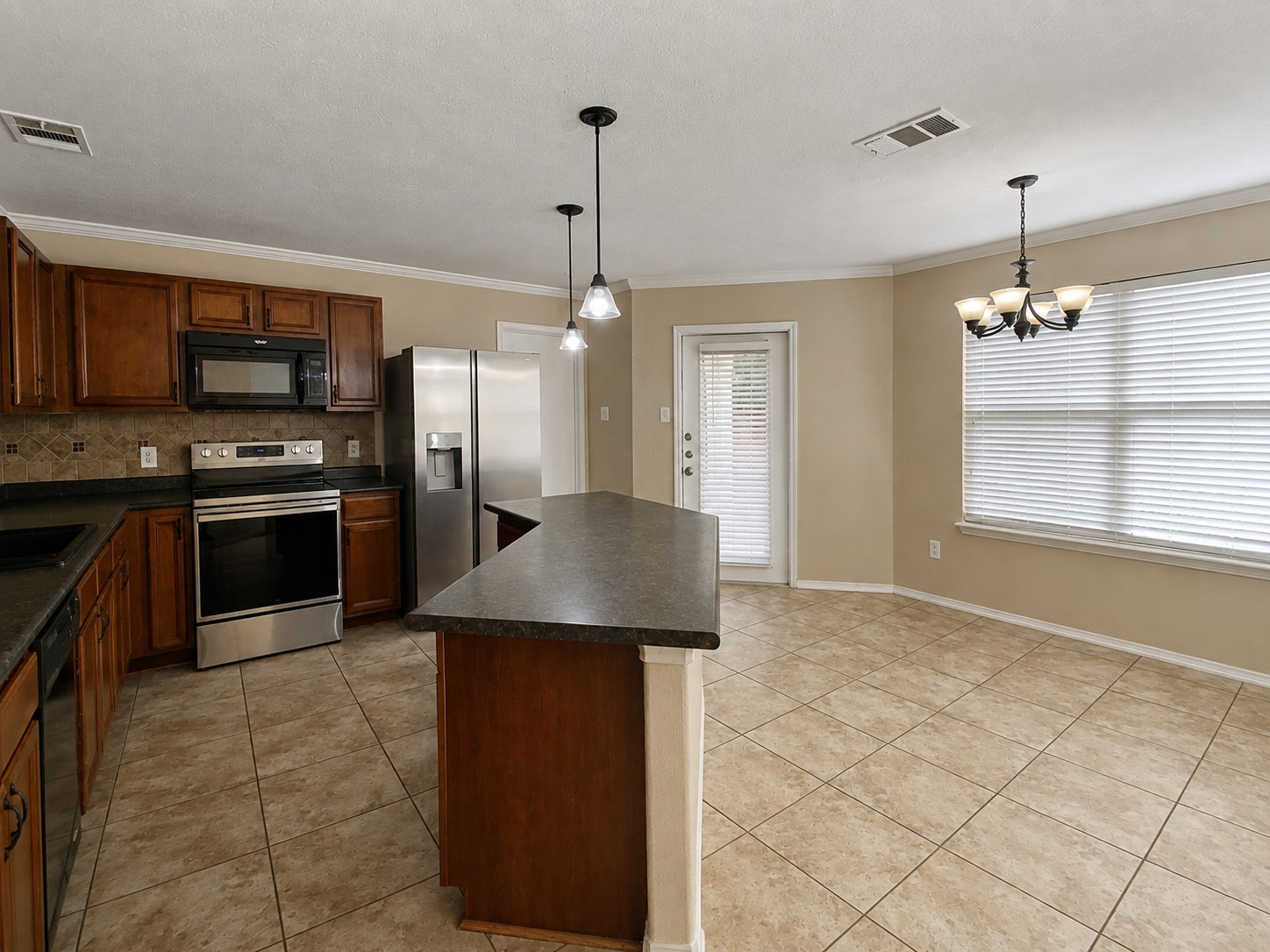 525 Eagles Nest Cove Property Photo 10