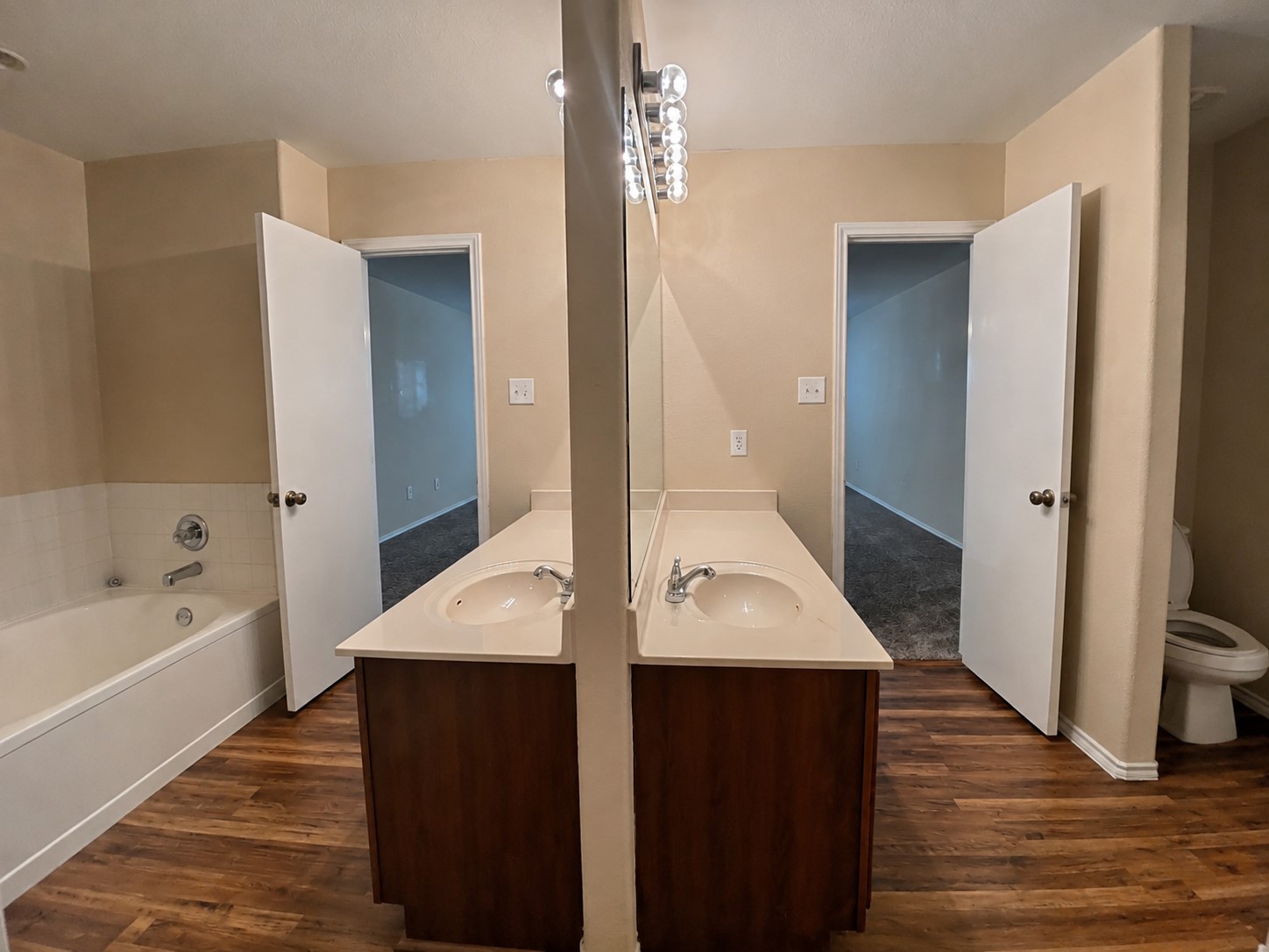 525 Eagles Nest Cove Property Photo 27