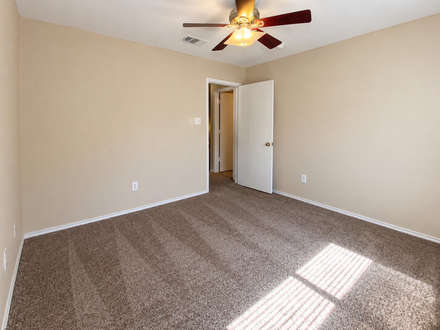 525 Eagles Nest Cove Property Photo 36