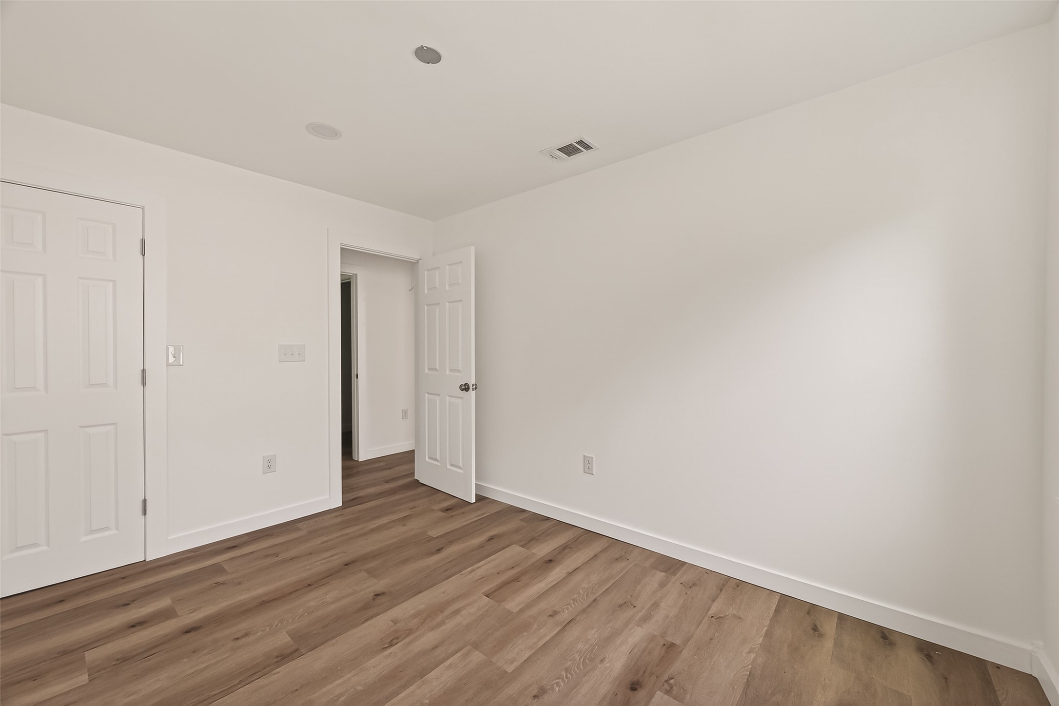 3922 Alsace Street Property Photo 25