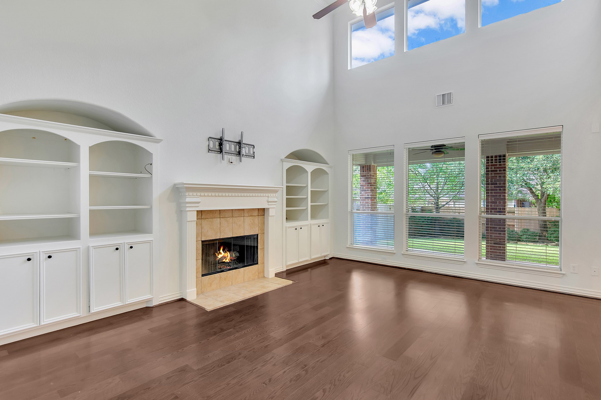 27 Frontera Property Photo 1