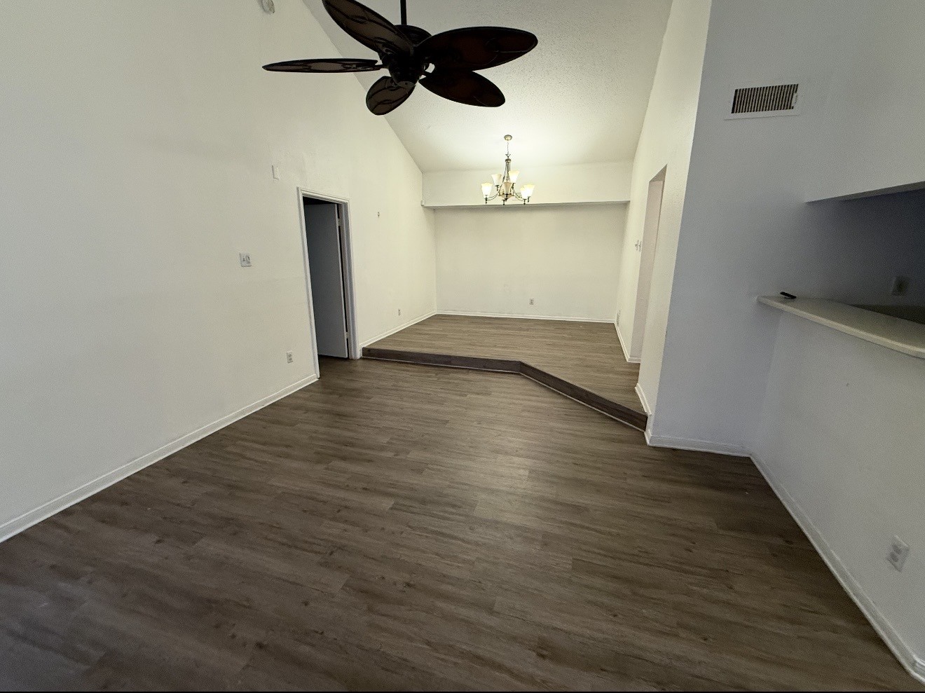 2610 Encina Dr 1 Property Photo 13
