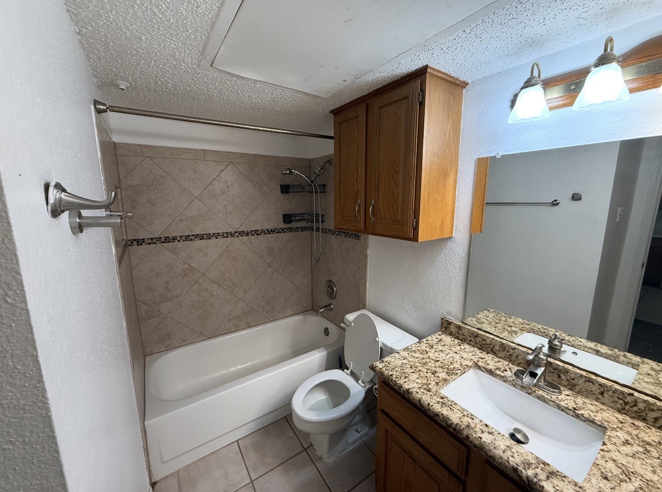 2610 Encina Dr 1 Property Photo 14