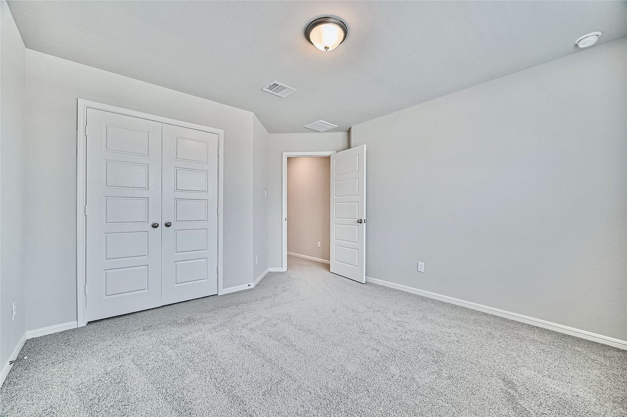 27231 Blue Pool Drive Property Photo 10