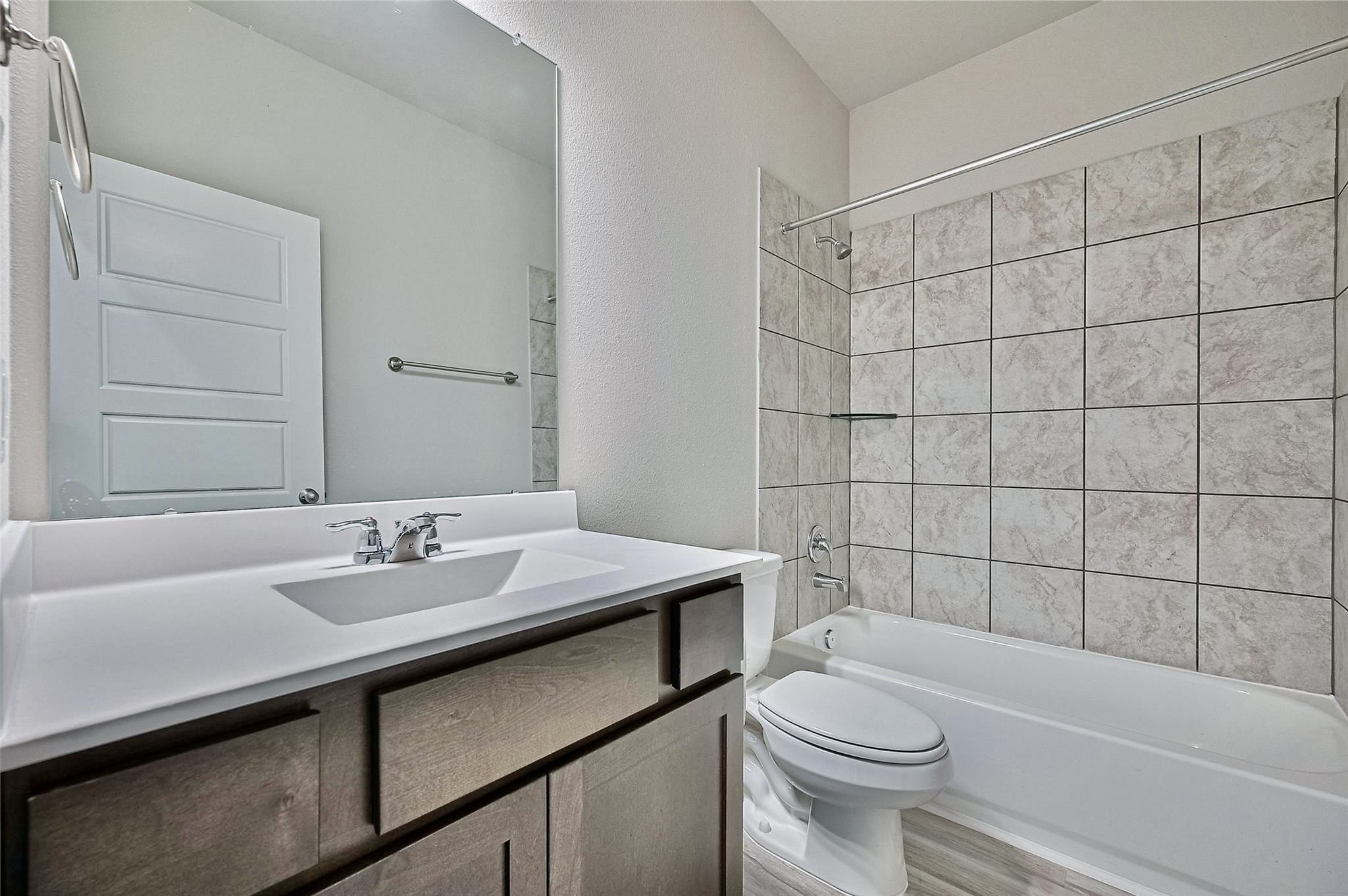 27231 Blue Pool Drive Property Photo 23