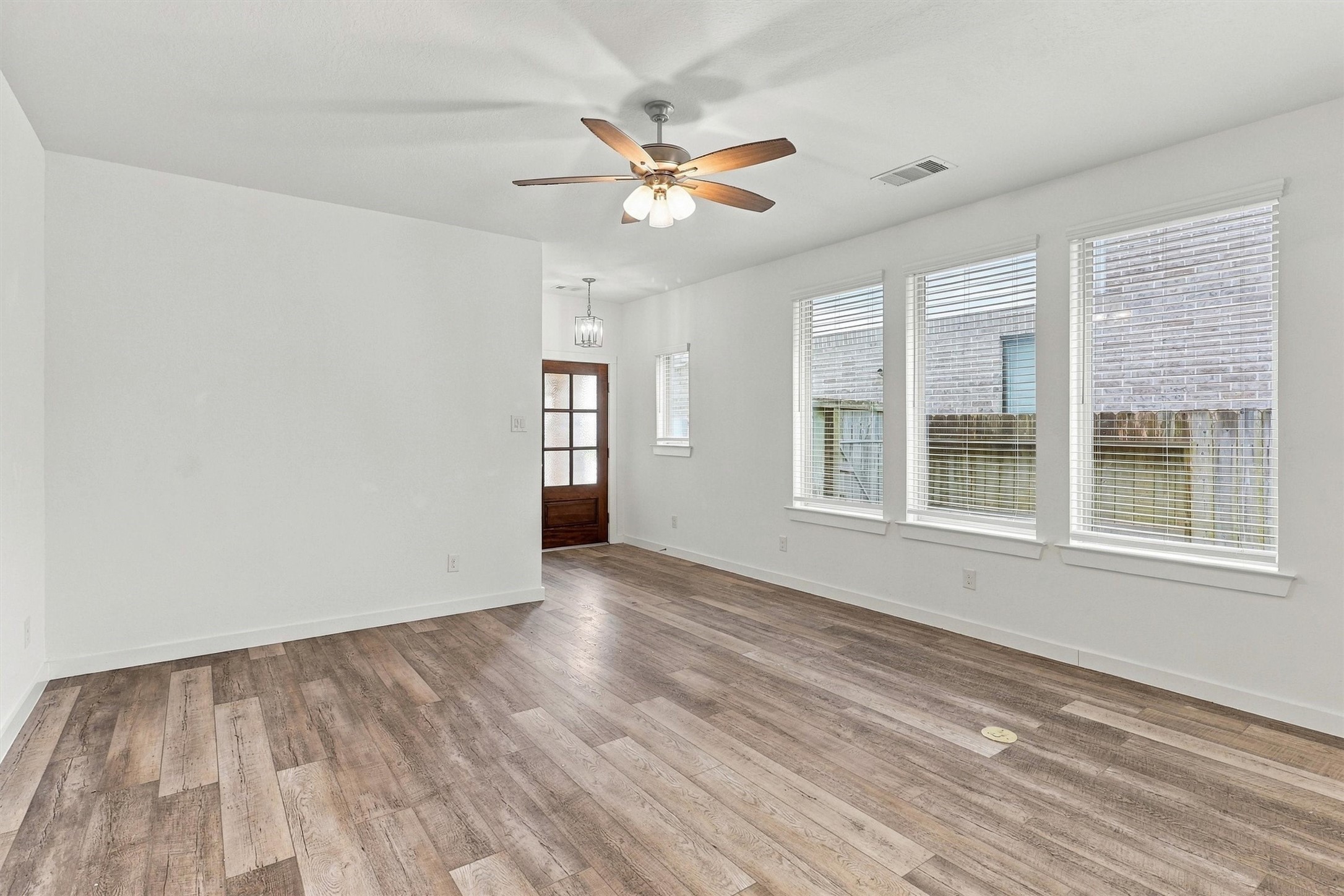 13109 Blue Flora Drive Property Photo 14