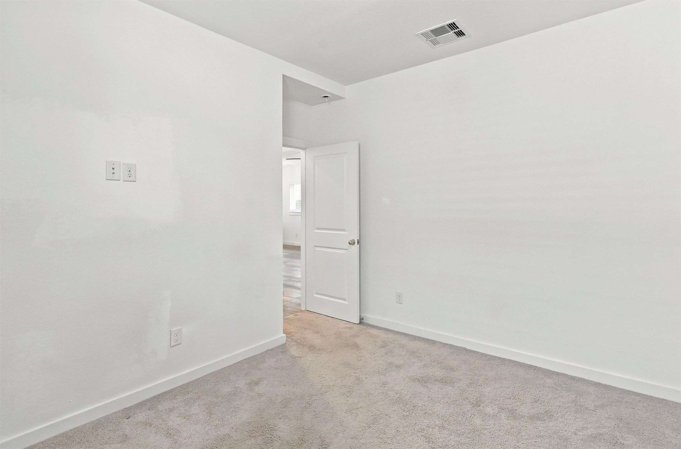 13109 Blue Flora Drive Property Photo 31