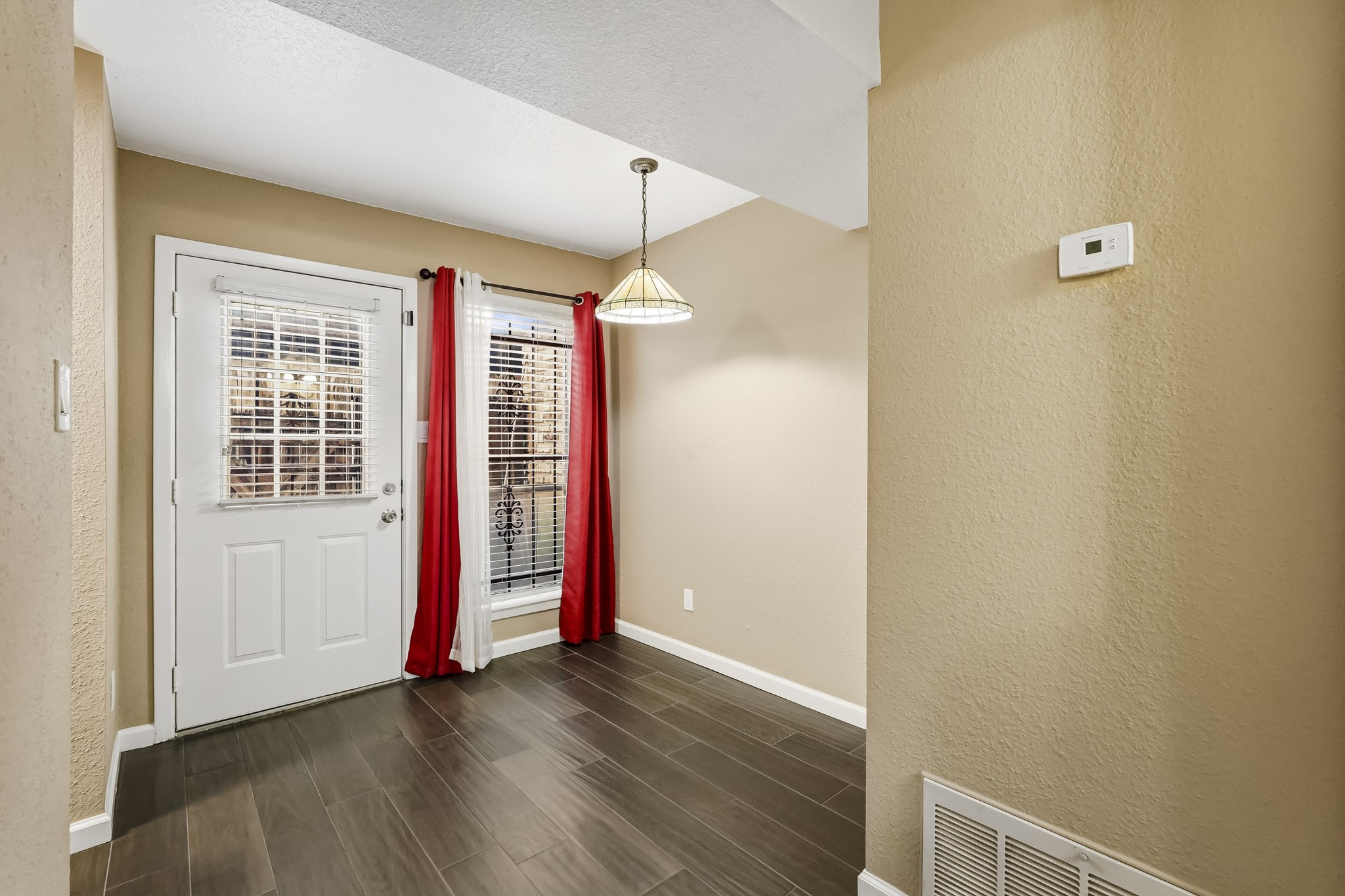 6111 Beverly Hill Street 28 Property Photo 5