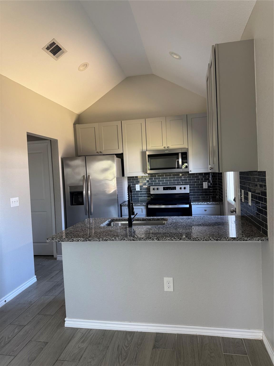 349 Road 5704 Property Photo 8