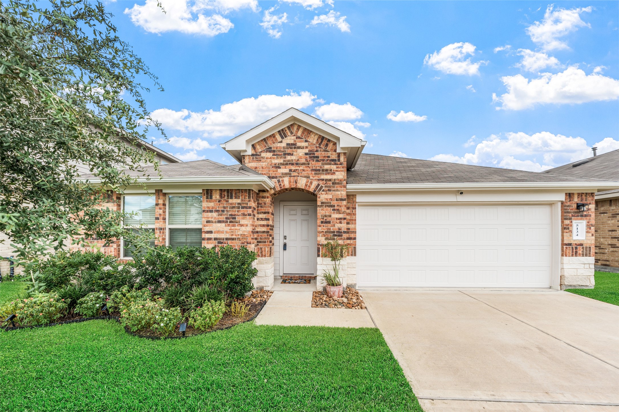 5134 Cherry Tallow Trail Property Photo 3