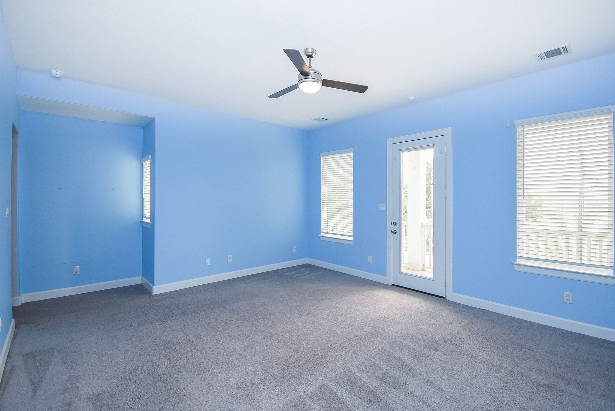 1122 Live Oak Street Property Photo 15