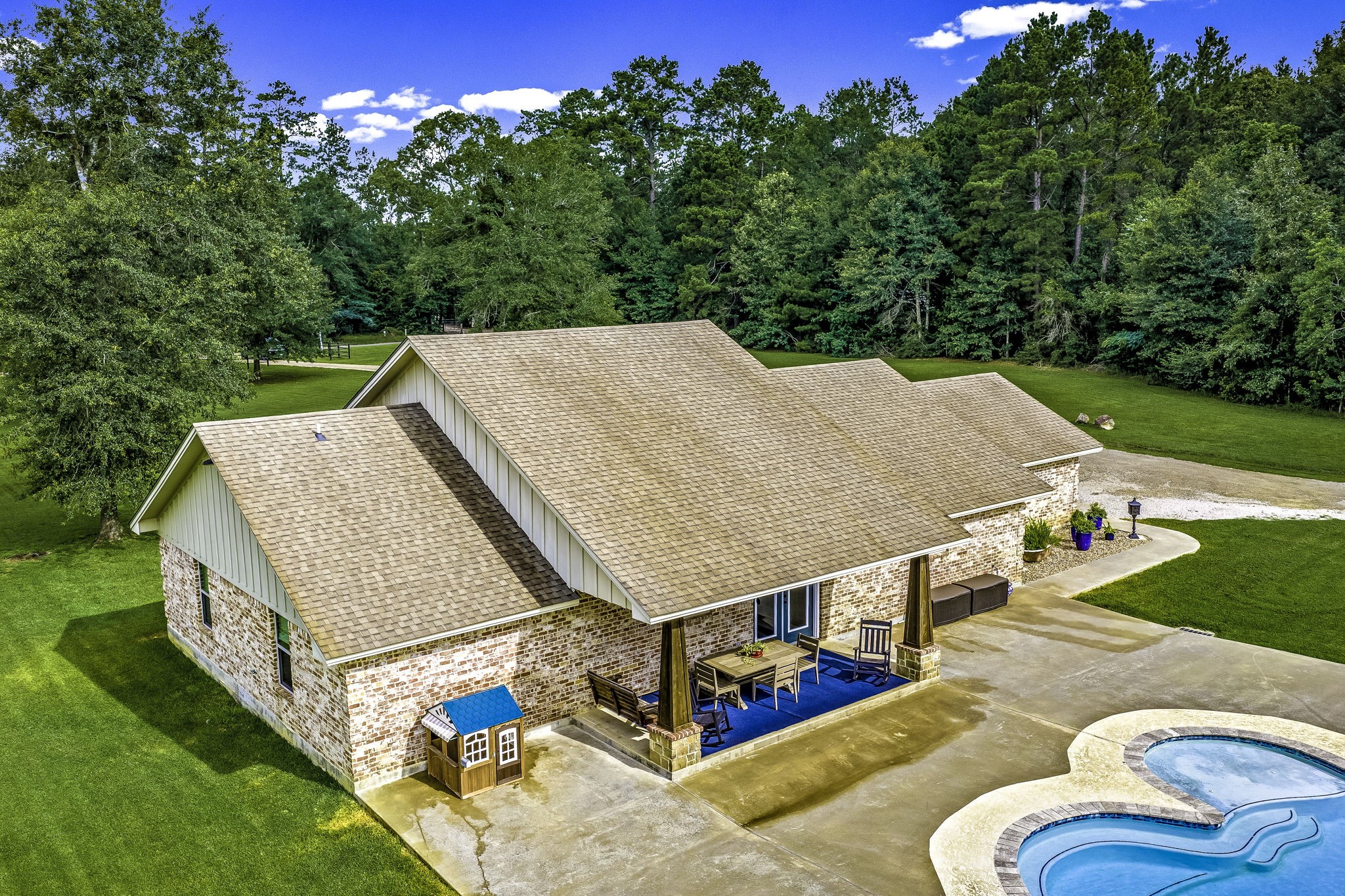 1109 Soda Loop E Property Photo 6