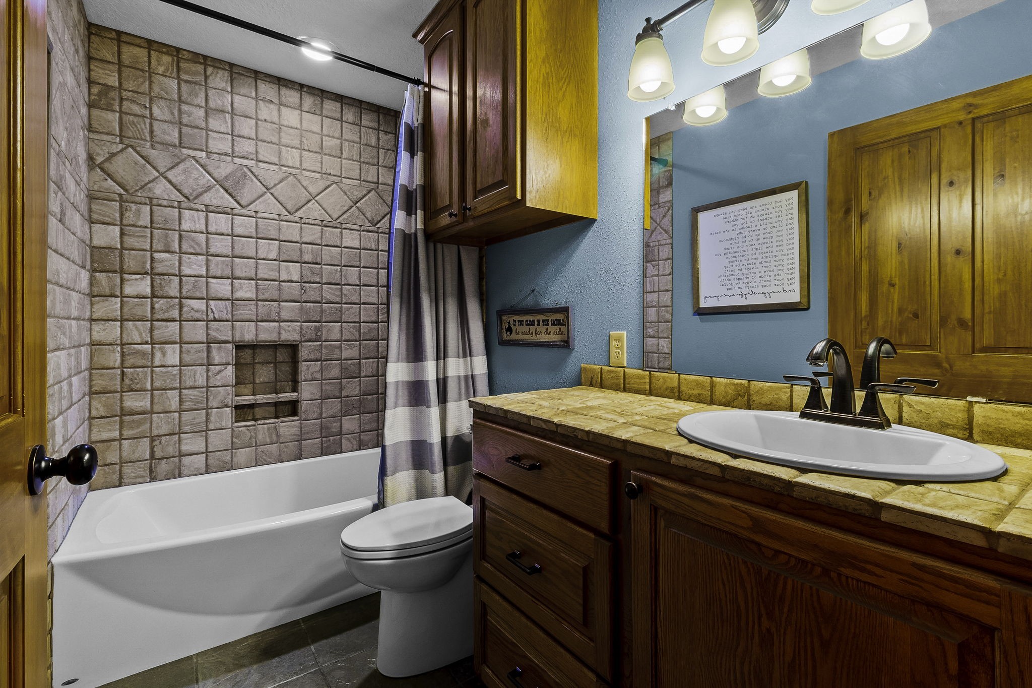 1109 Soda Loop E Property Photo 14