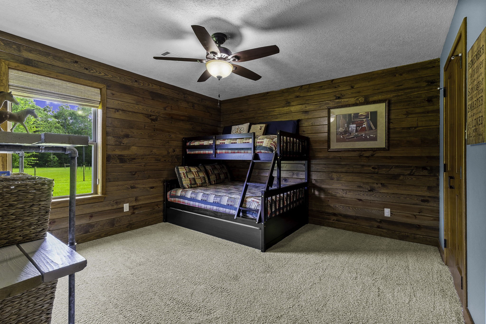 1109 Soda Loop E Property Photo 16