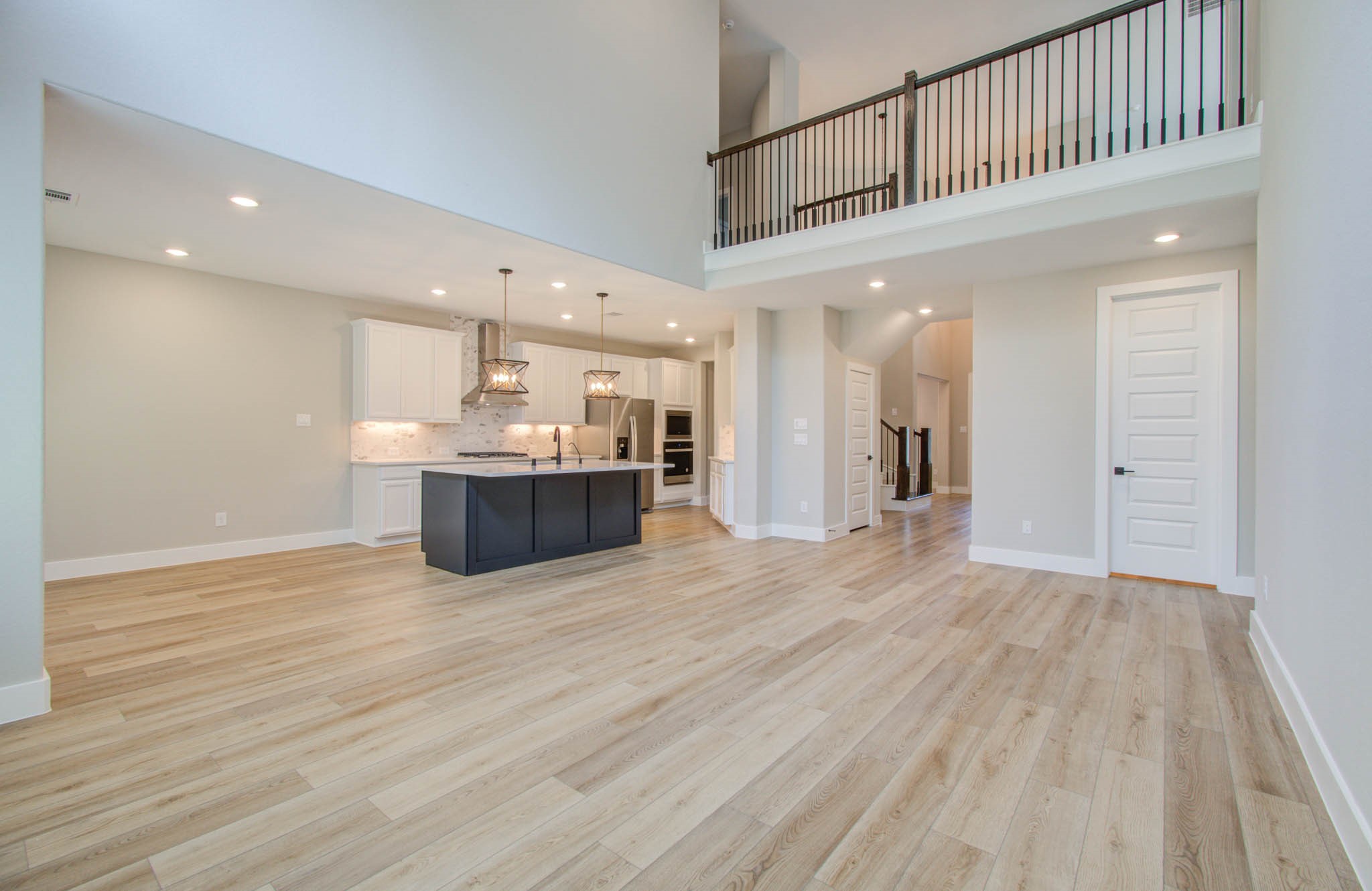 9950 Wild Indigo Circle Property Photo 12