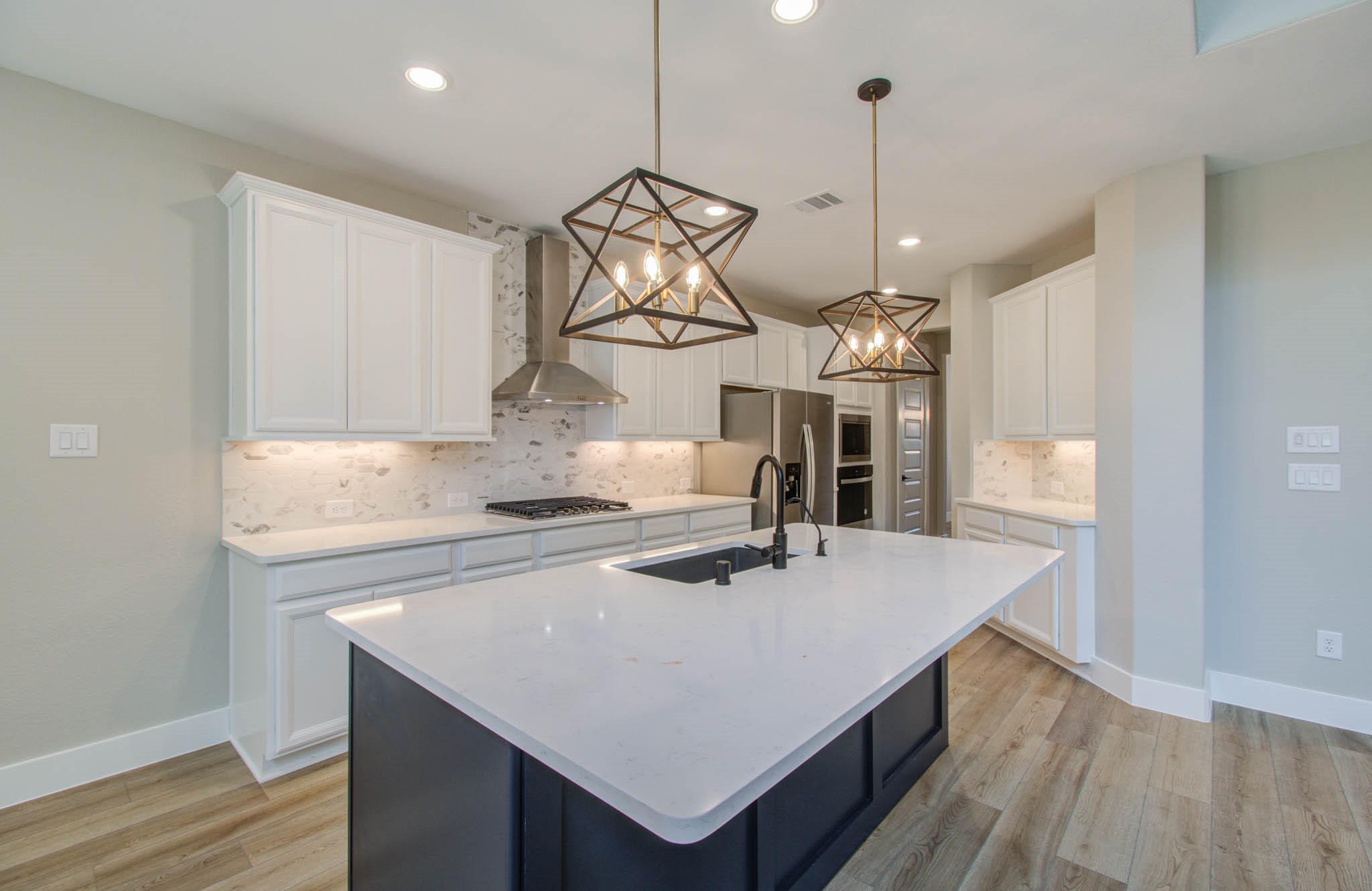 9950 Wild Indigo Circle Property Photo 14